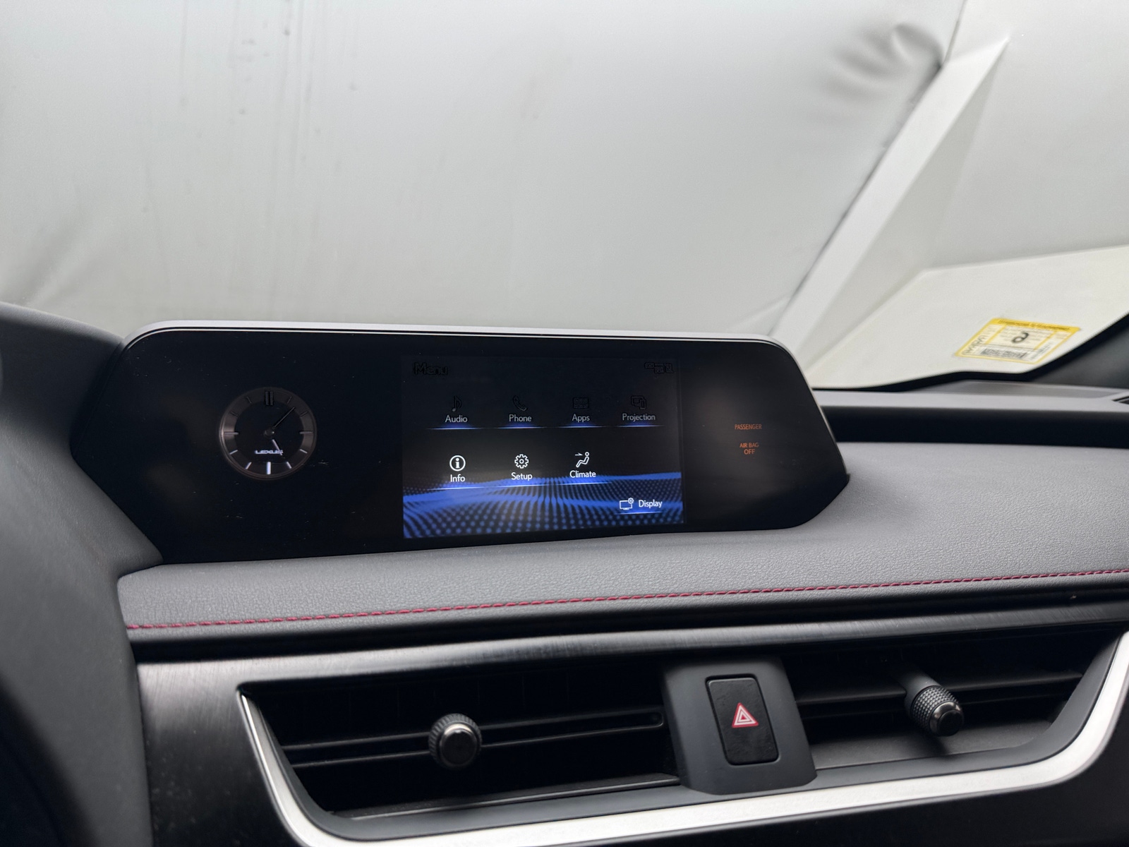 Thumbnail: 2019 Lexus UX - 3