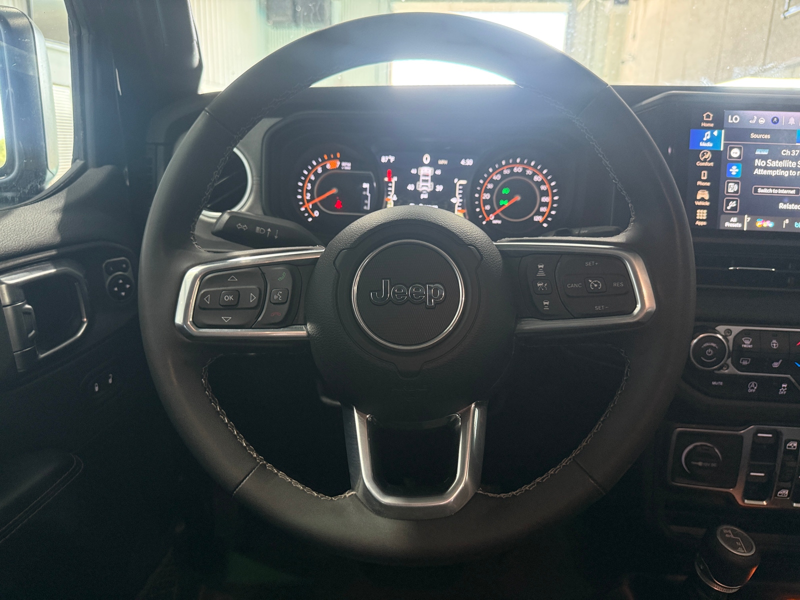 Thumbnail: 2025 Jeep Wrangler - 5