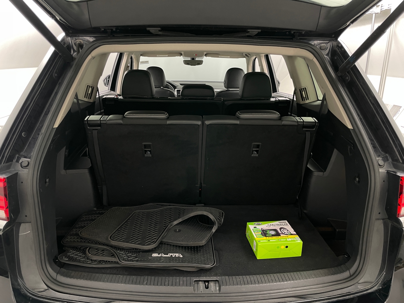 Thumbnail: 2021 Volkswagen Atlas - 6
