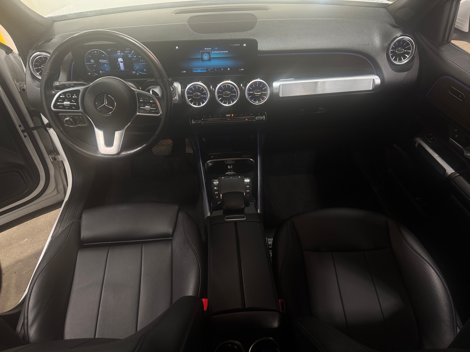 Thumbnail: 2022 Mercedes-Benz GLB - 3