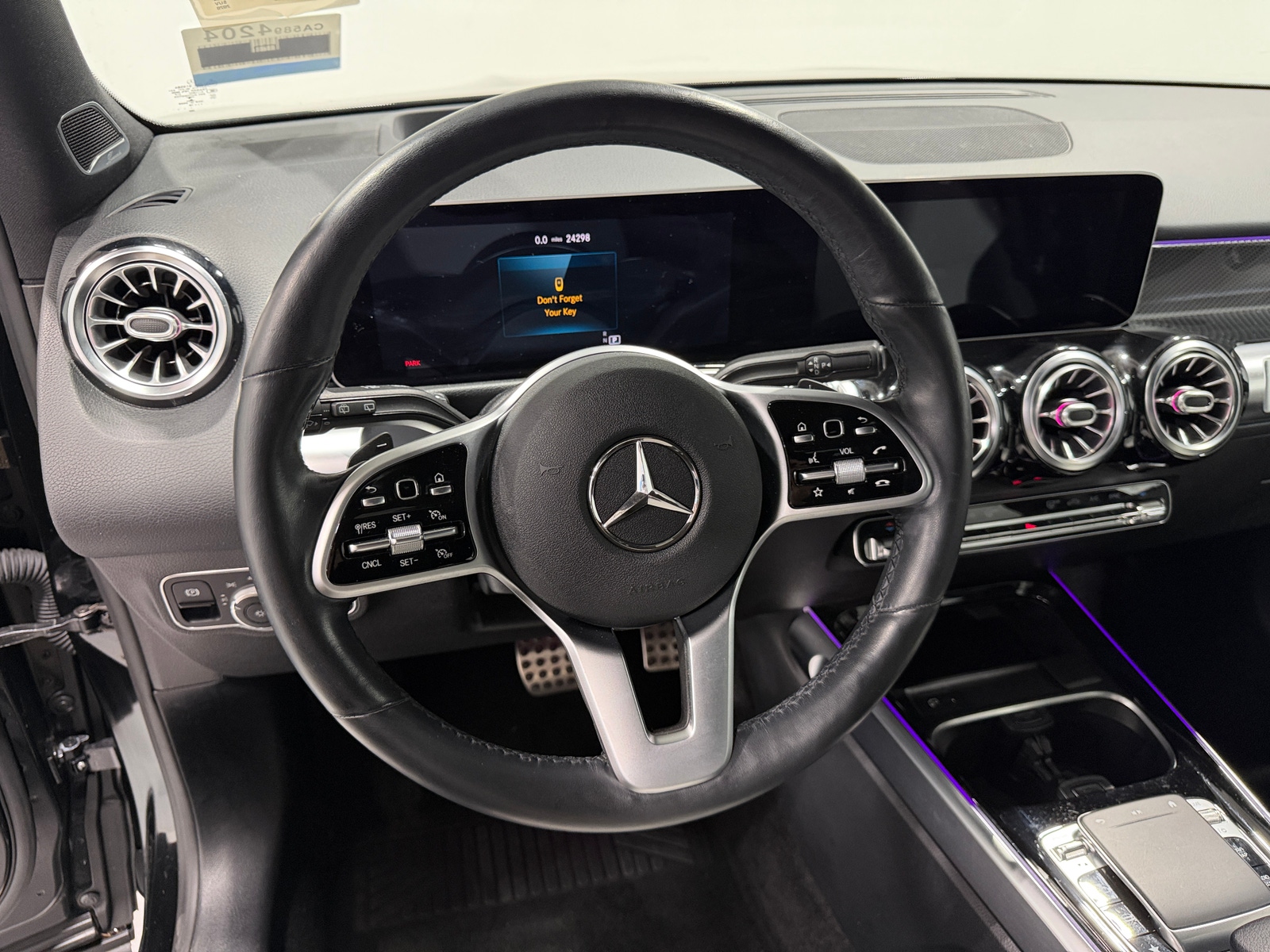 Thumbnail: 2020 Mercedes-Benz GLB - 5