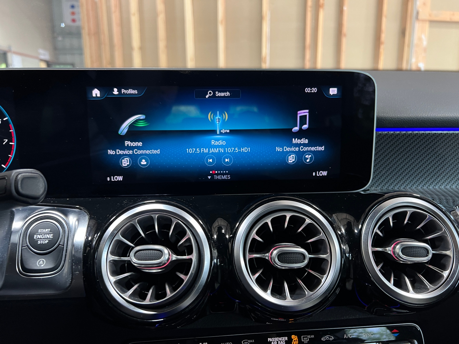 Thumbnail: 2020 Mercedes-Benz GLB - 4