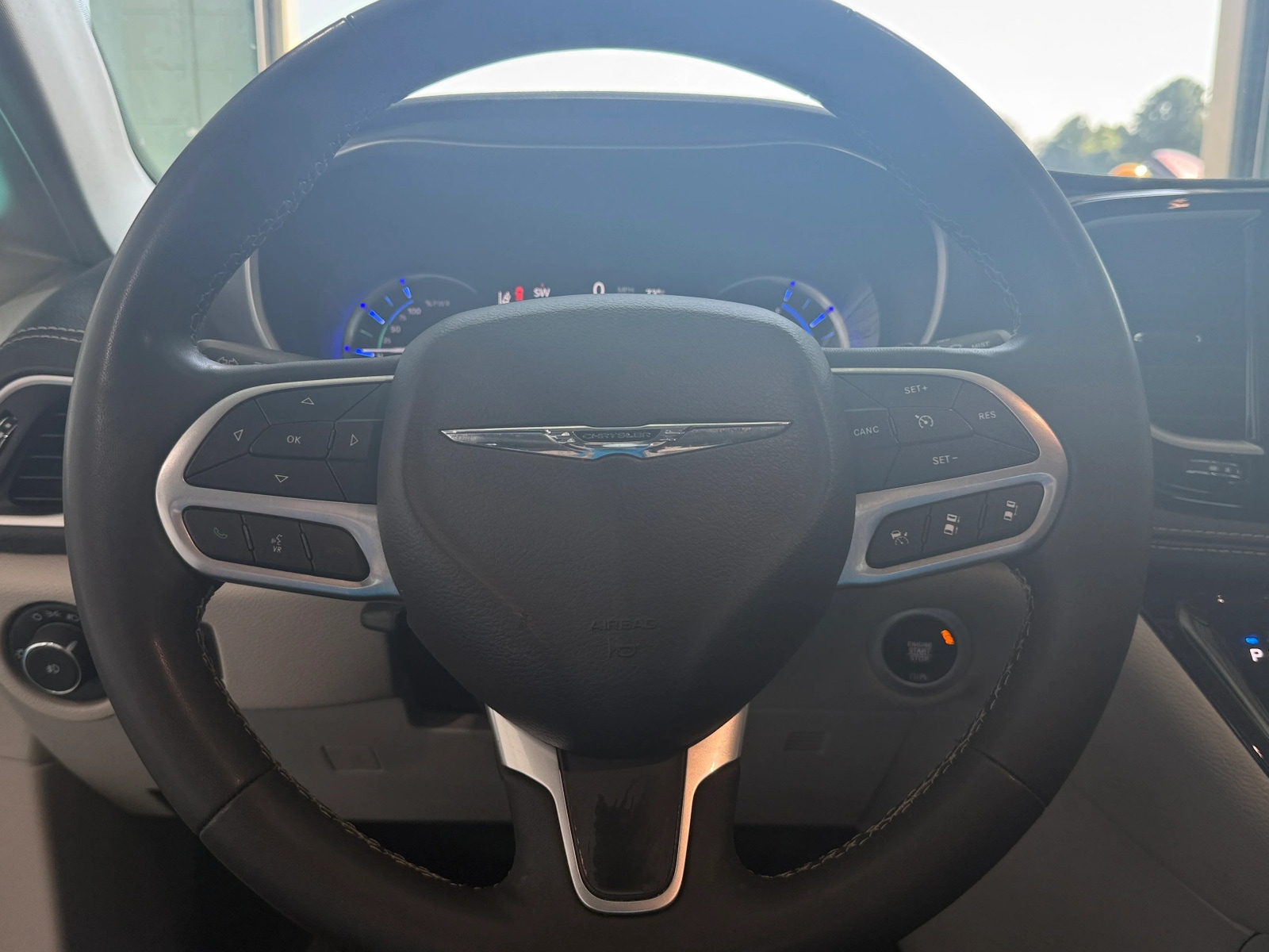 Thumbnail: 2024 Chrysler Pacifica - 4