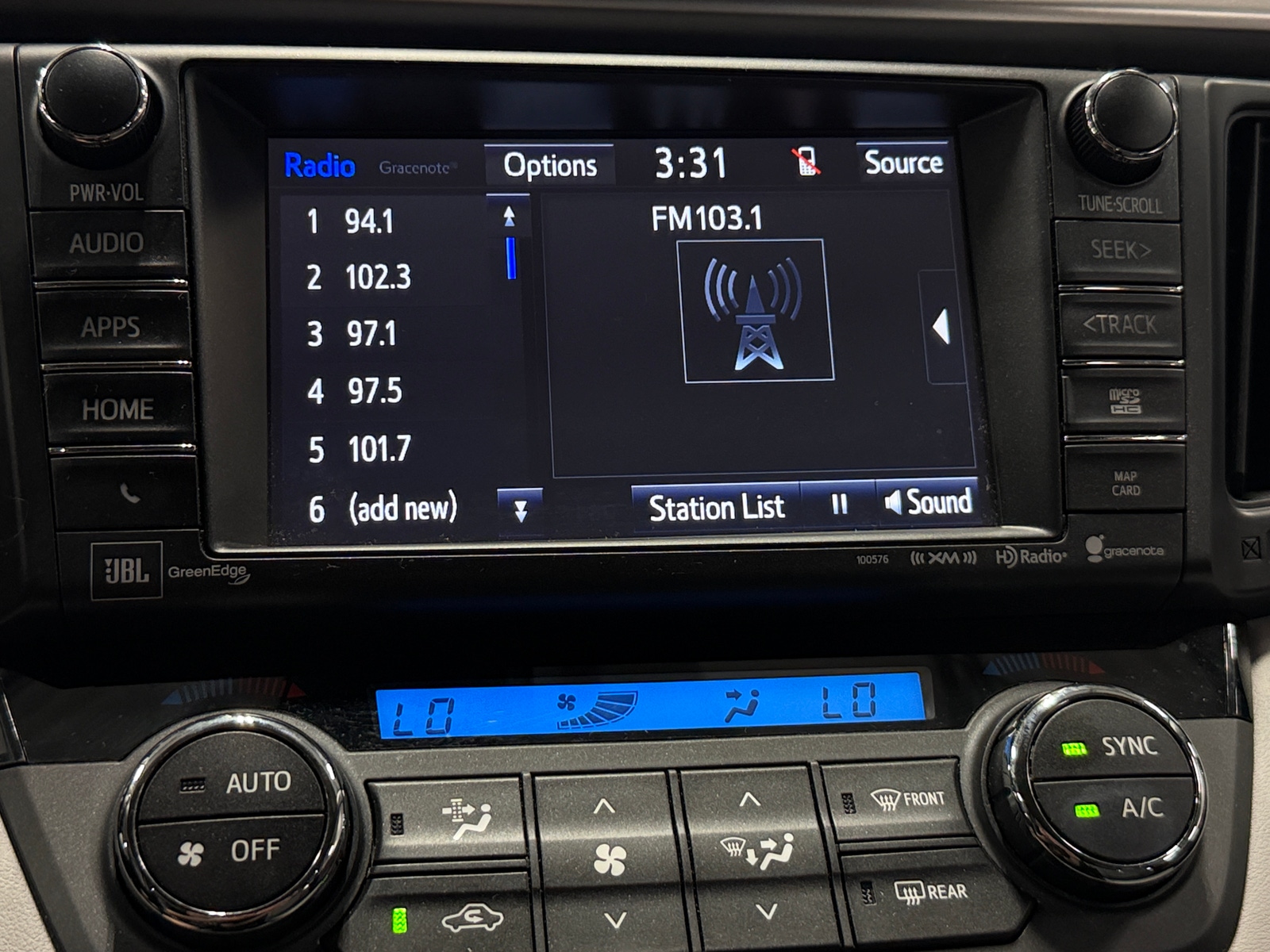 Thumbnail: 2016 Toyota RAV4 - 3