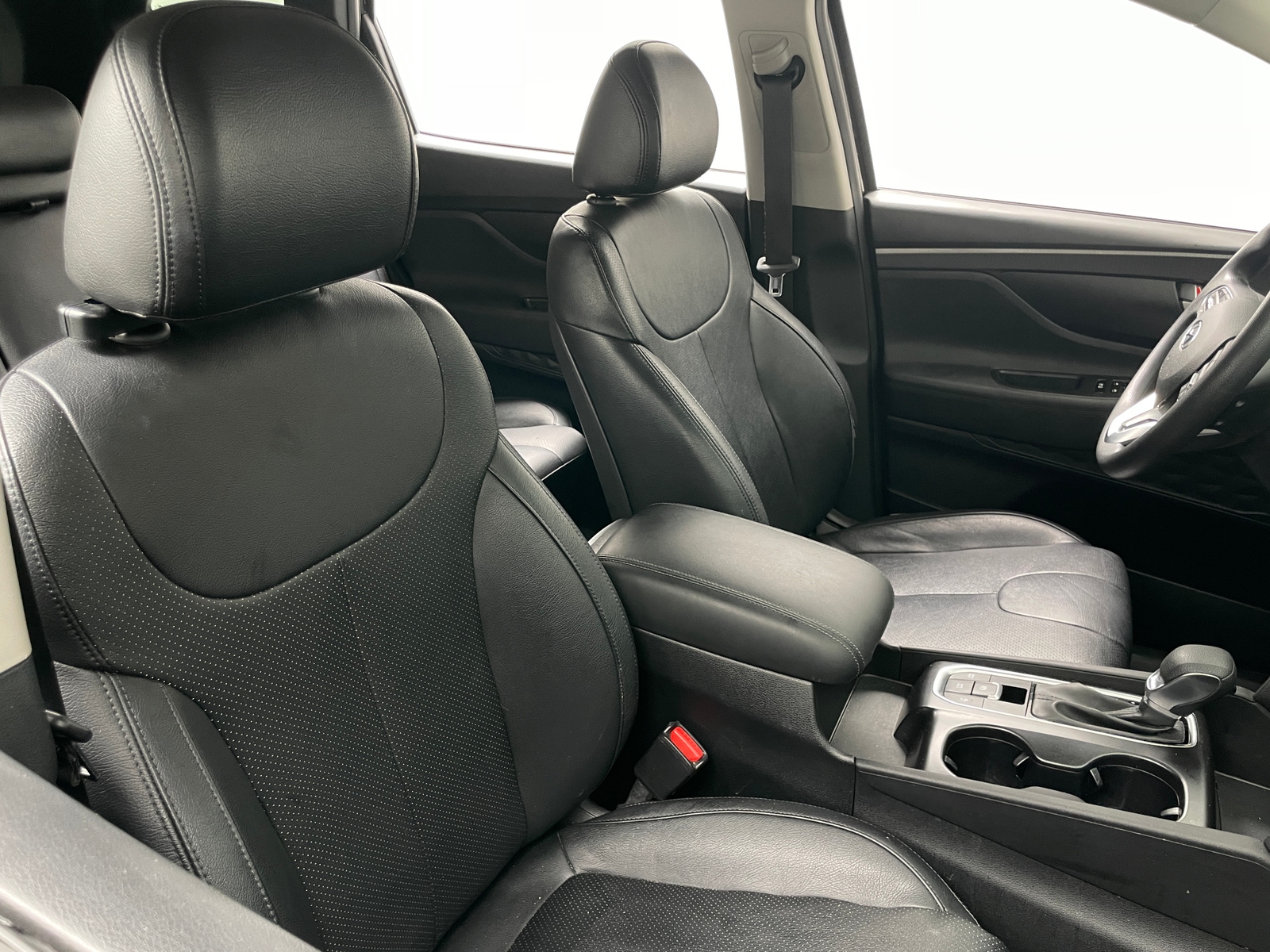 Thumbnail: 2019 Hyundai Santa Fe - 2