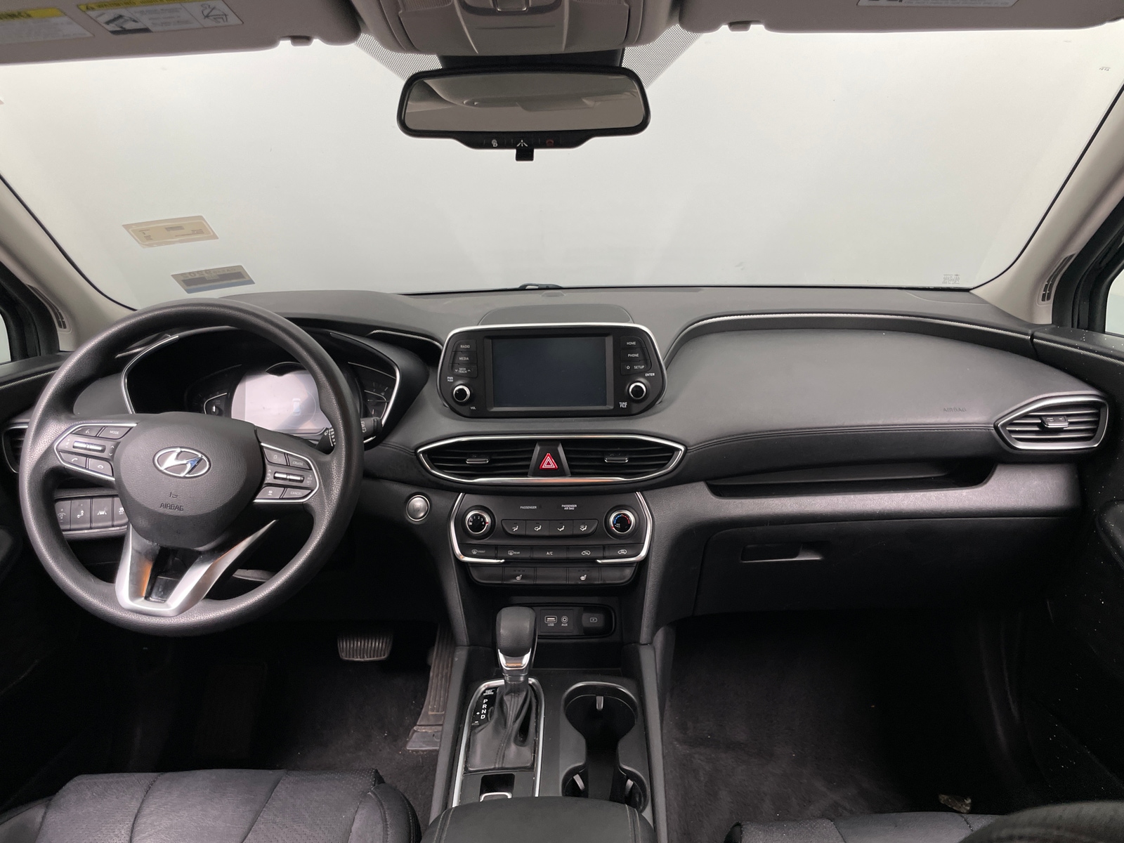 Thumbnail: 2019 Hyundai Santa Fe - 3