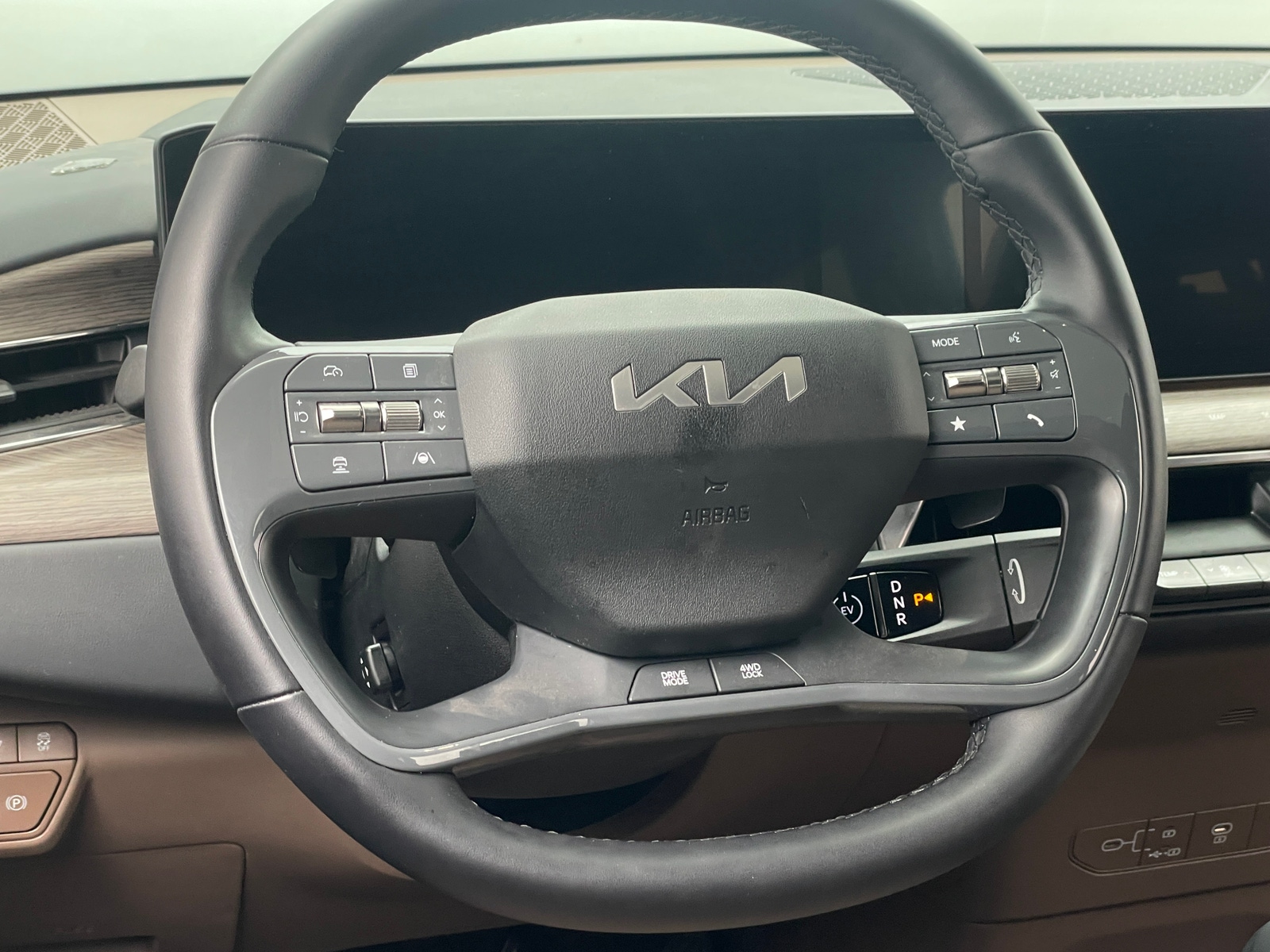 Thumbnail: 2024 Kia EV9 - 5