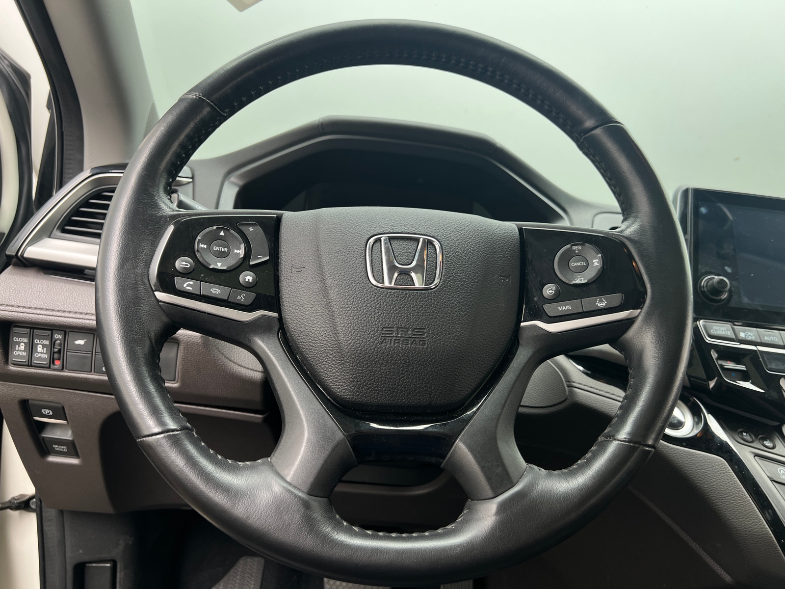 Thumbnail: 2018 Honda Odyssey - 4