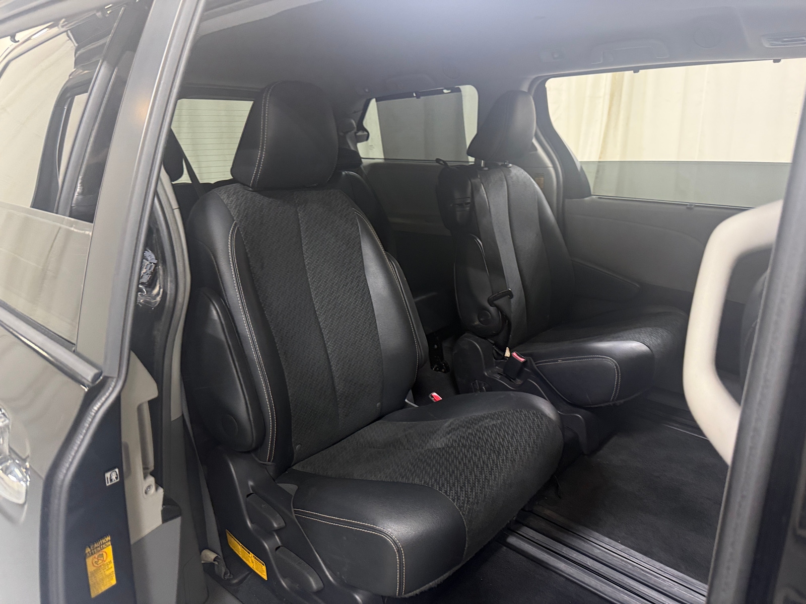 Thumbnail: 2014 Toyota Sienna - 5