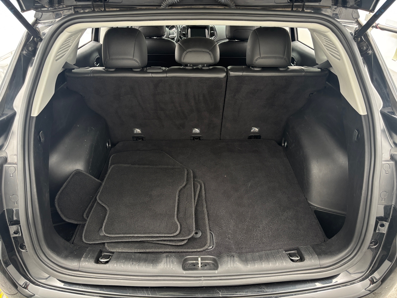 Thumbnail: 2019 Jeep Compass - 7