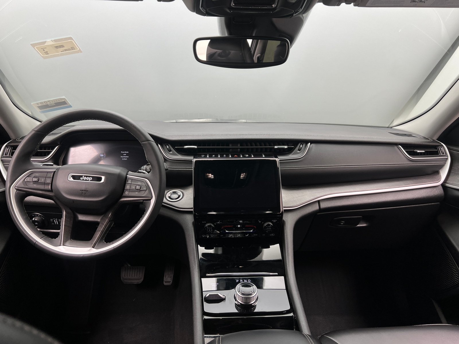 Thumbnail: 2023 Jeep Grand Cherokee L - 2