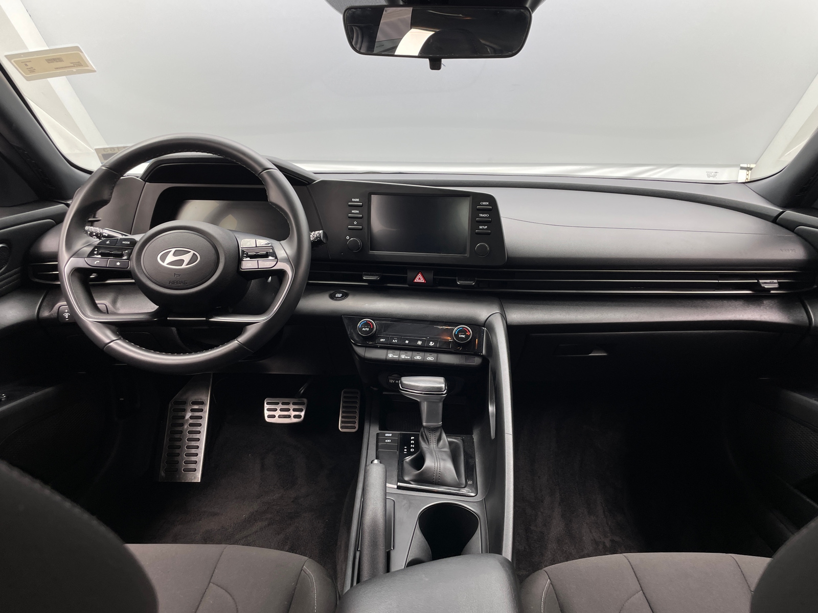 Thumbnail: 2025 Hyundai Elantra - 3