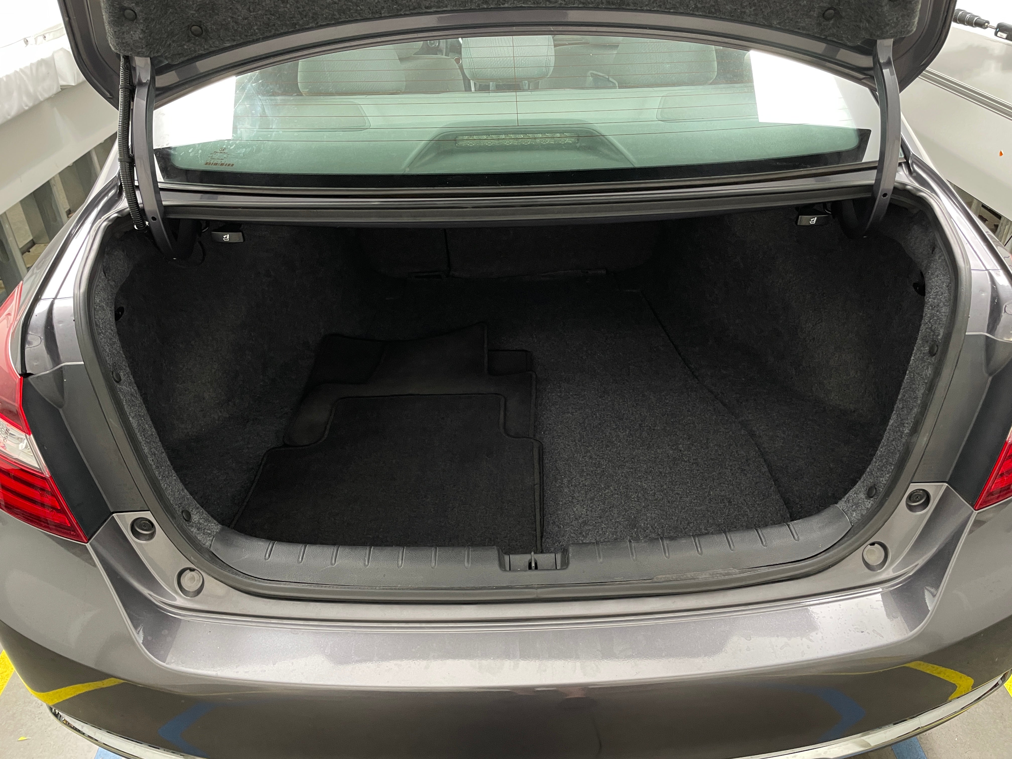 2017 Honda Accord EX - Photo 8