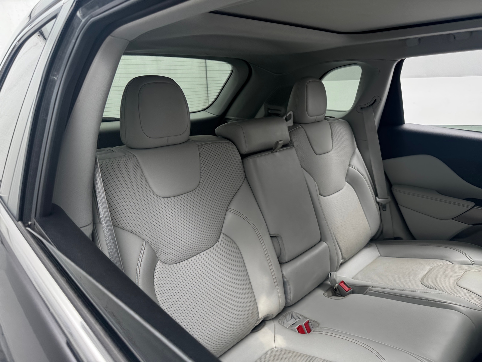 Thumbnail: 2020 Jeep Cherokee - 5