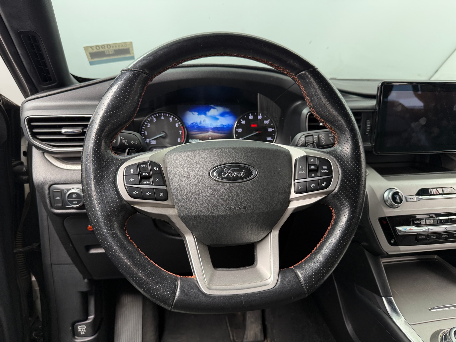 Thumbnail: 2022 Ford Explorer - 4