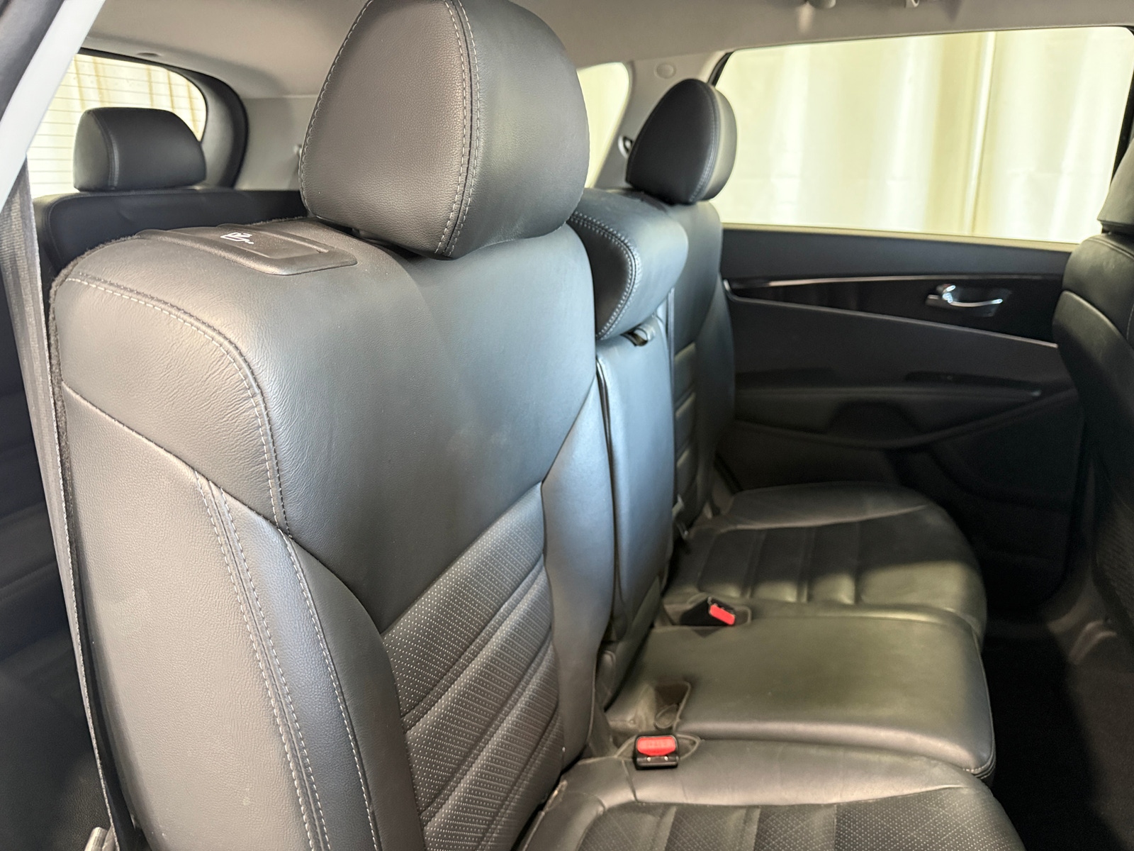 Thumbnail: 2017 Kia Sorento - 6