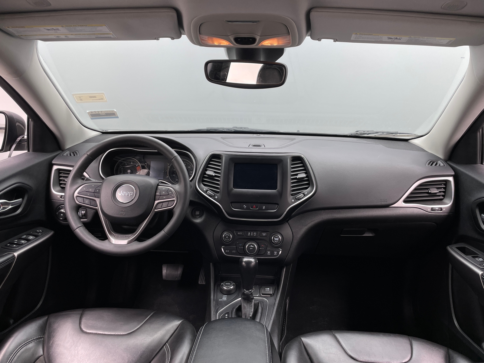 Thumbnail: 2021 Jeep Cherokee - 3