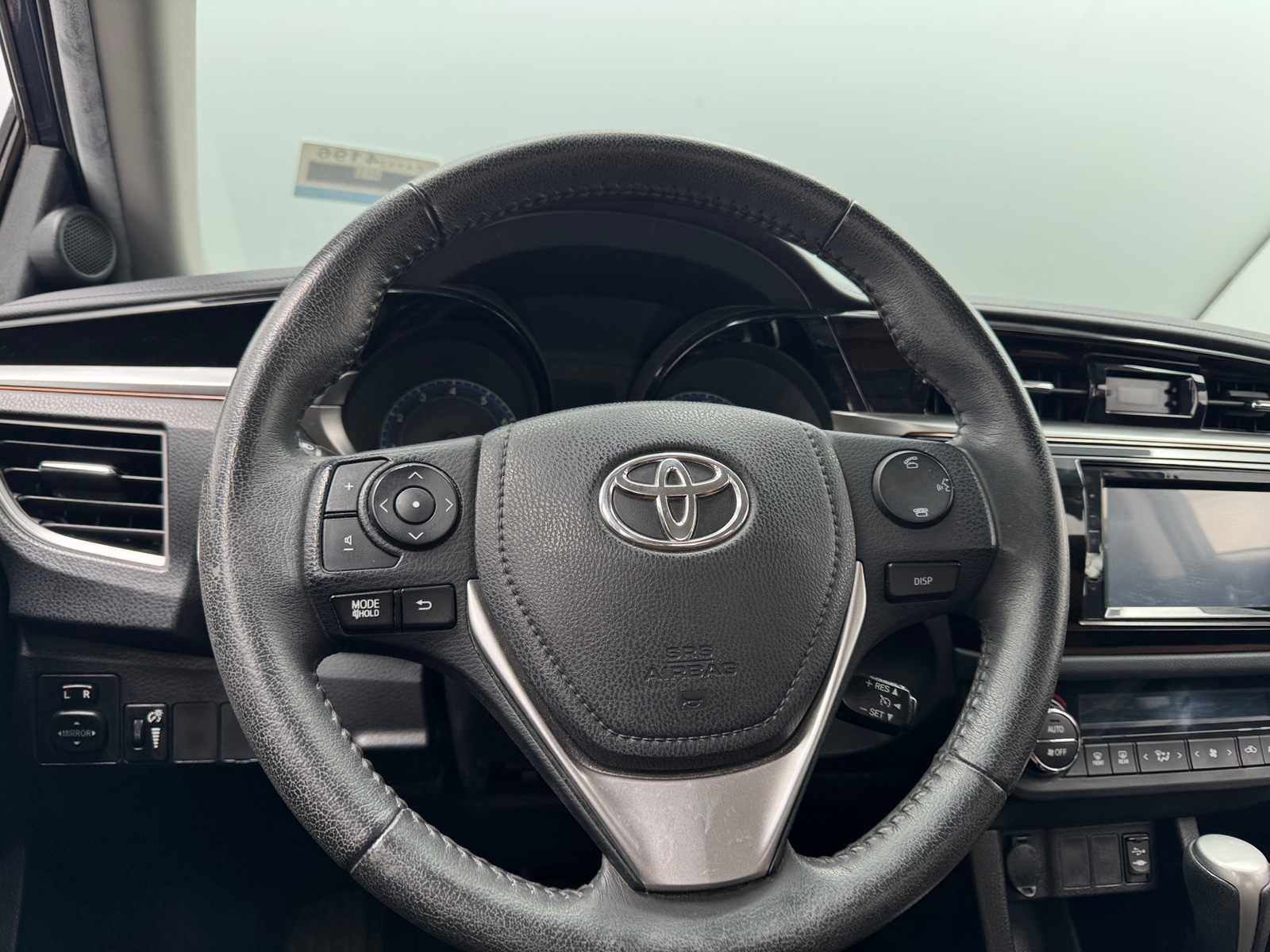 Thumbnail: 2015 Toyota Corolla - 5