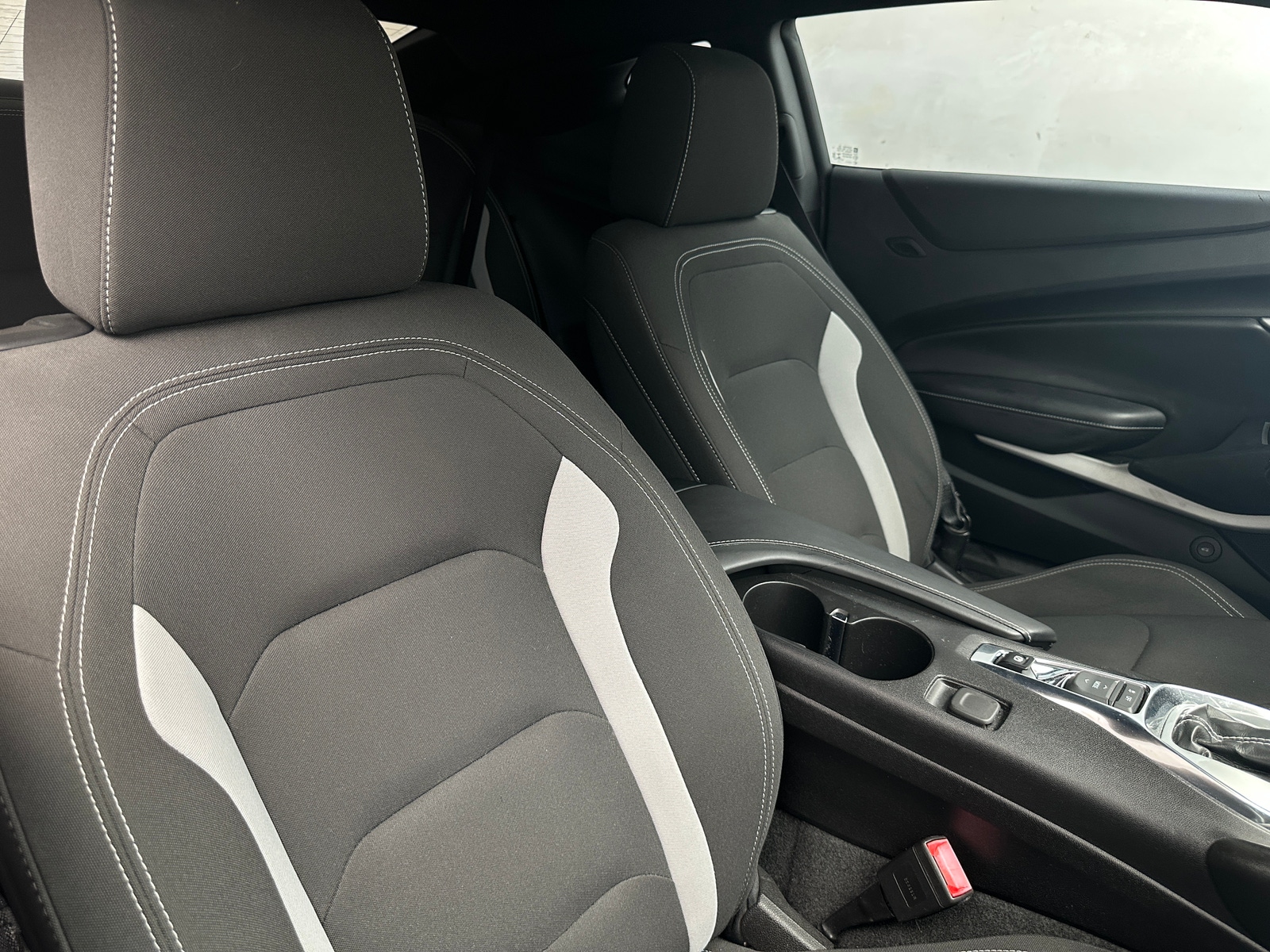 Thumbnail: 2019 Chevrolet Camaro - 2