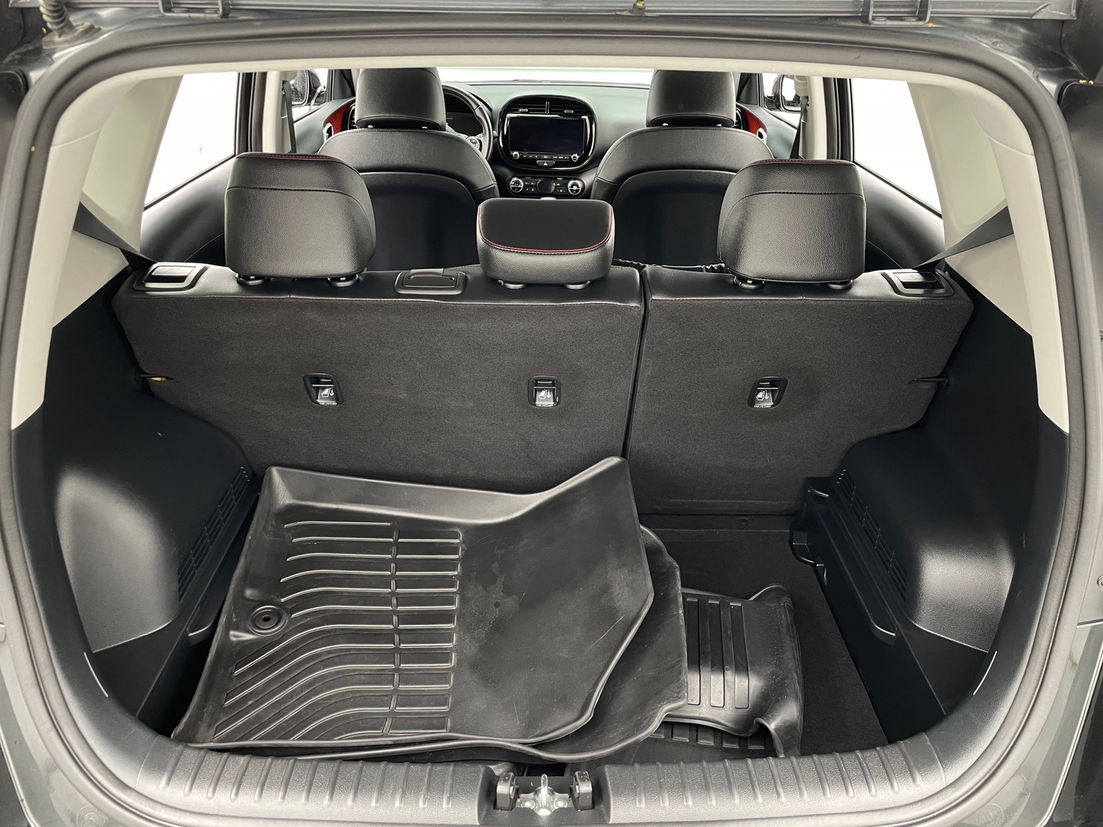 Thumbnail: 2023 Kia Soul - 7