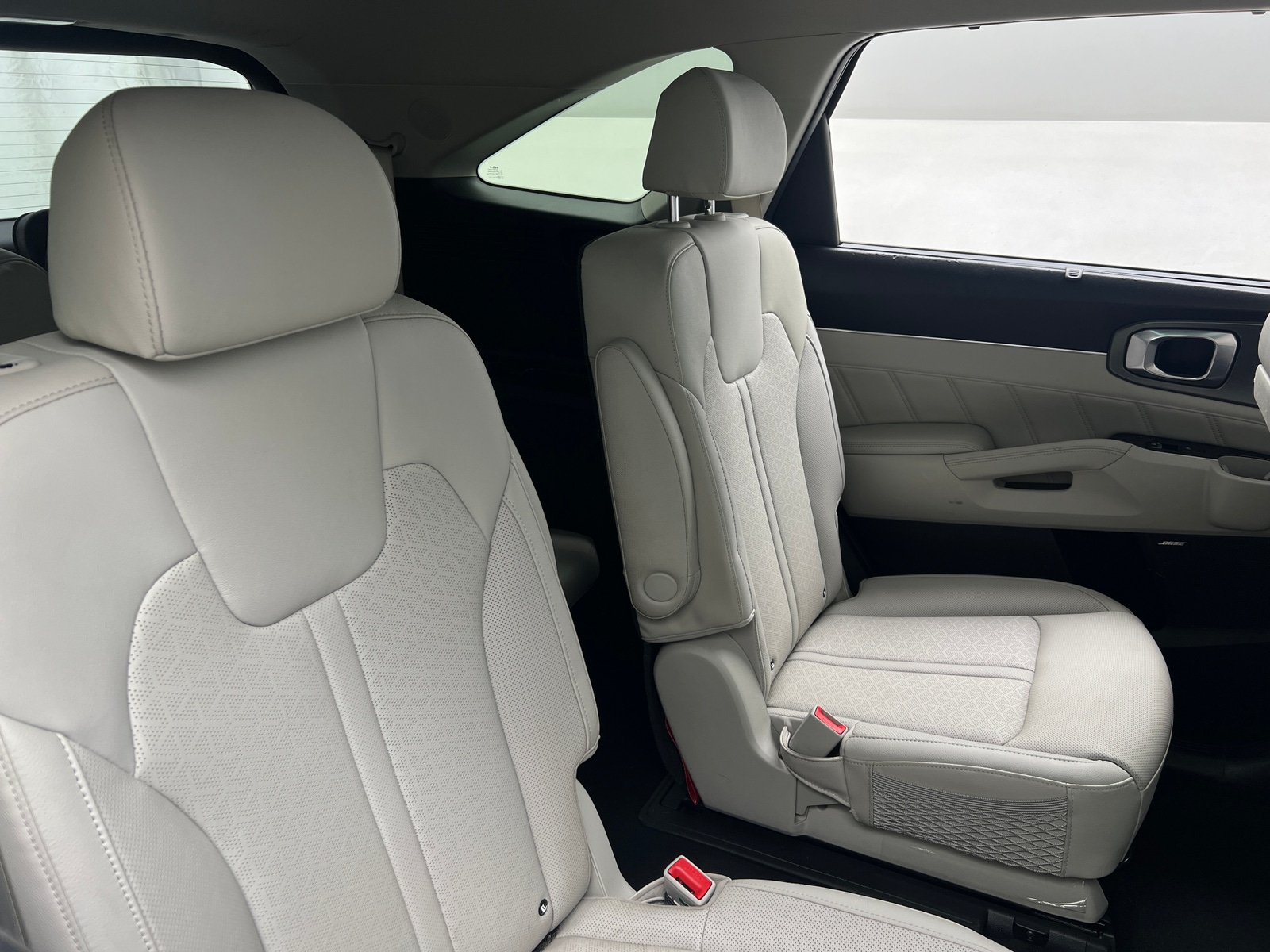 Thumbnail: 2023 Kia Sorento - 5