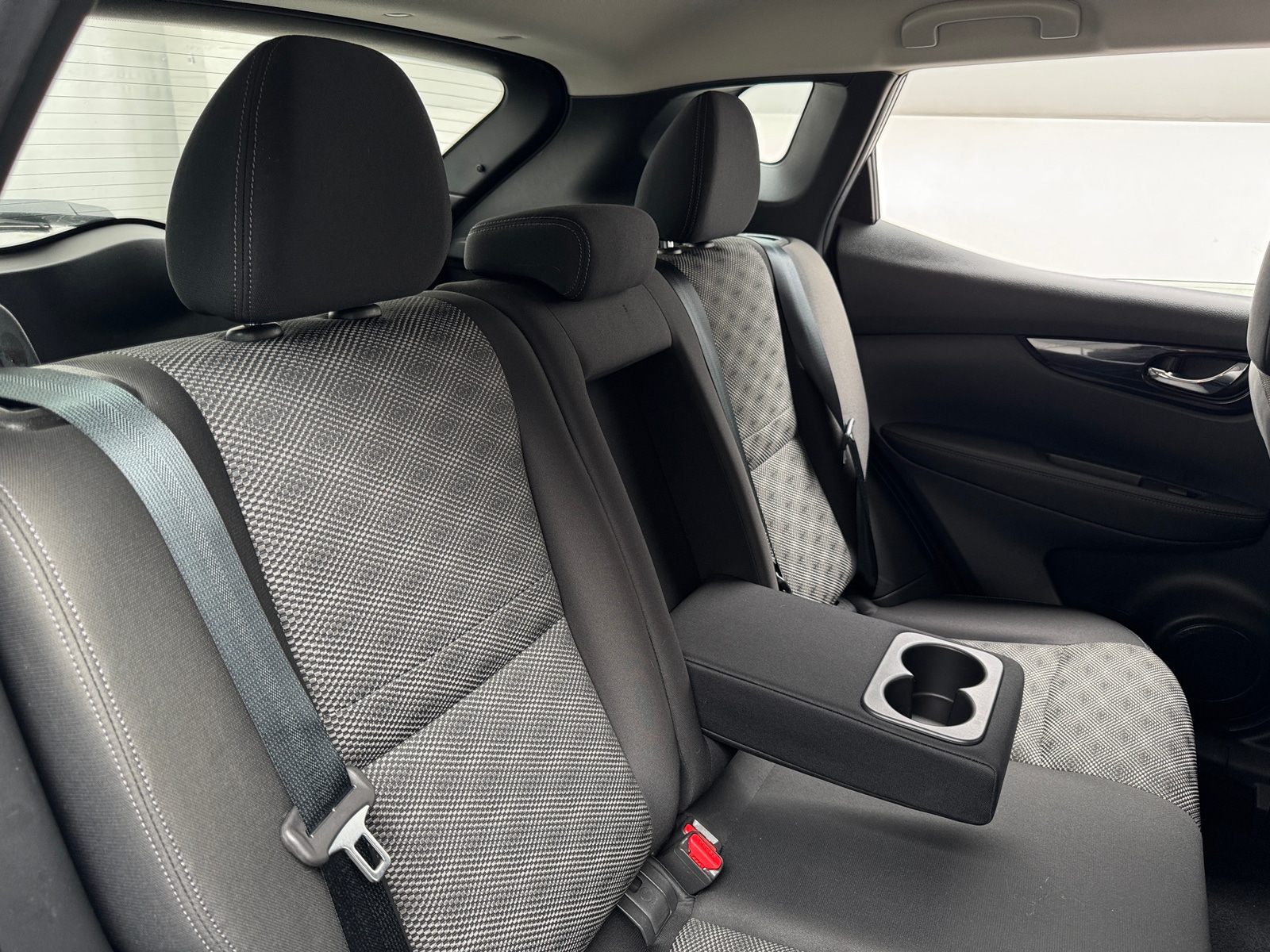 Thumbnail: 2019 Nissan Rogue Sport - 6