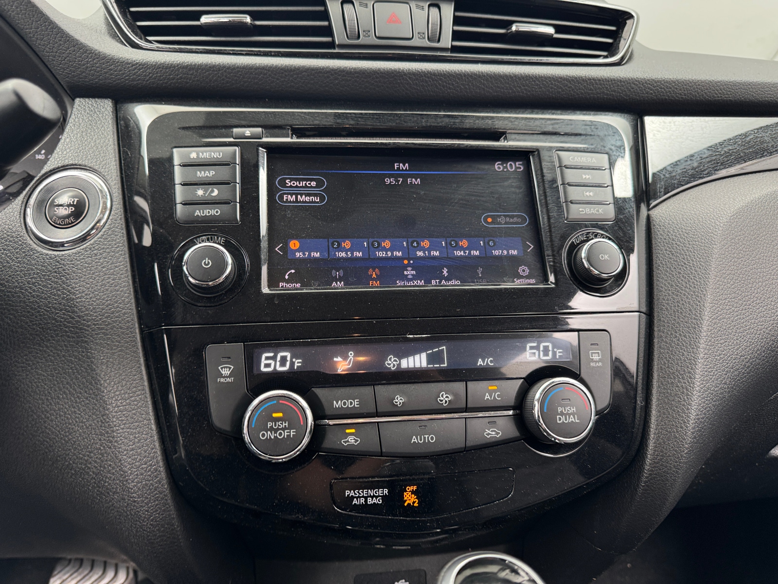 Thumbnail: 2019 Nissan Rogue Sport - 4