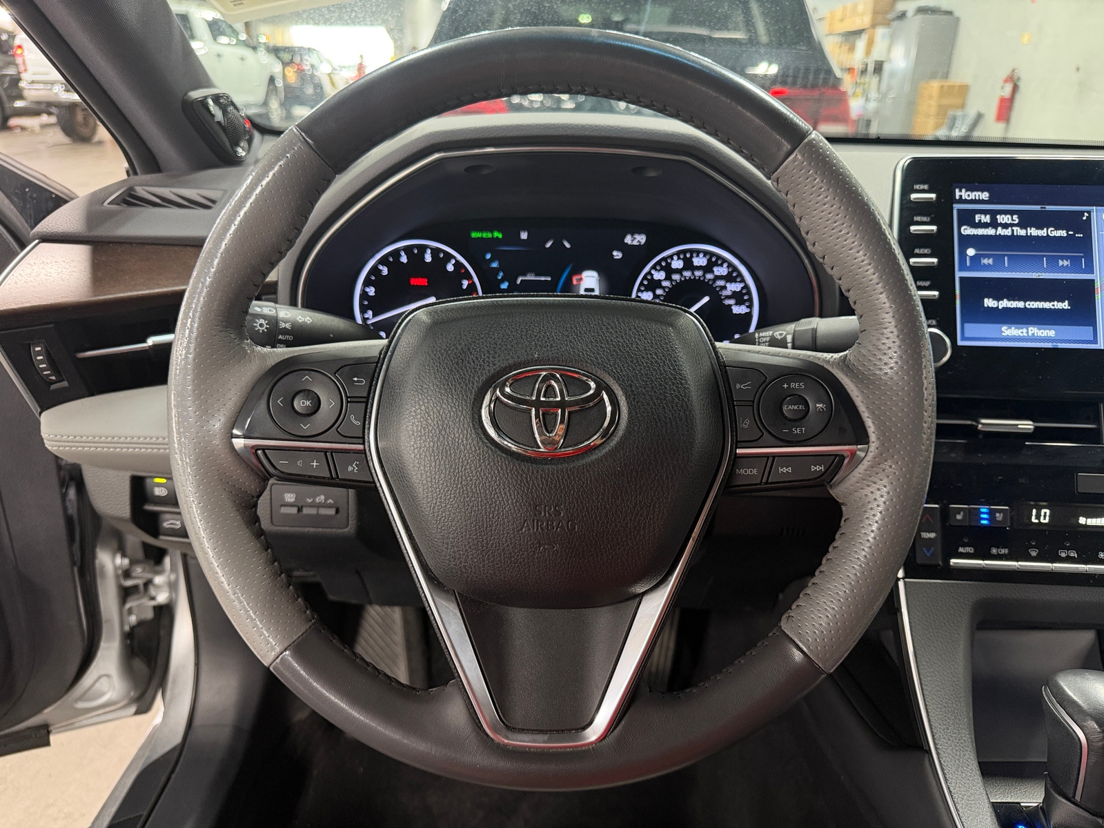 Thumbnail: 2020 Toyota Avalon - 4