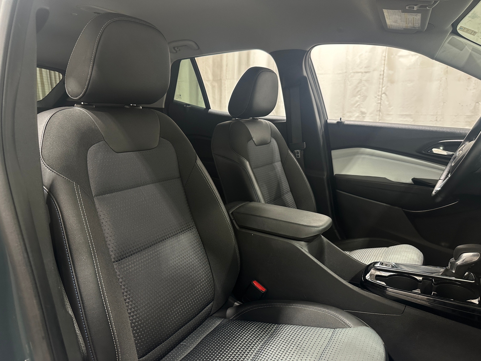Thumbnail: 2025 Chevrolet Trax - 2