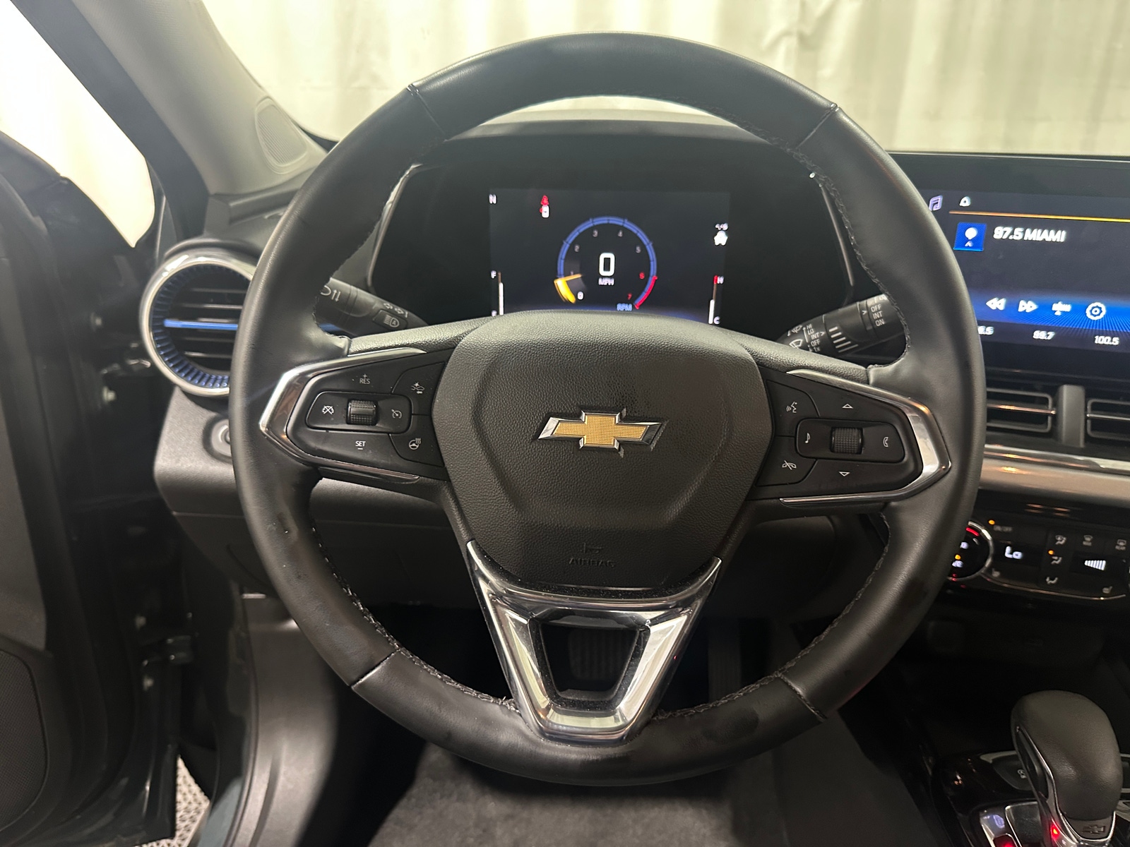 Thumbnail: 2025 Chevrolet Trax - 5