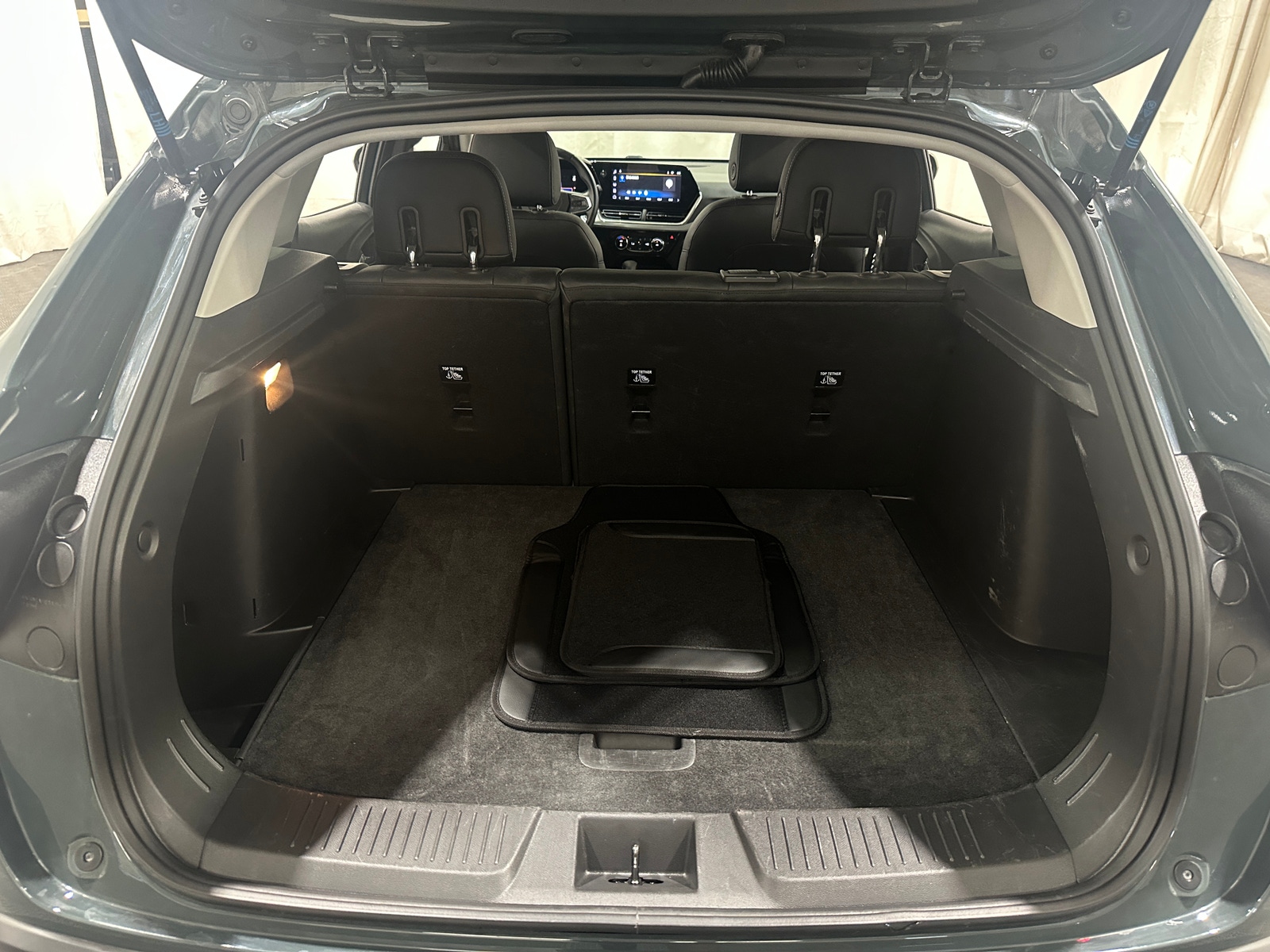 Thumbnail: 2025 Chevrolet Trax - 7