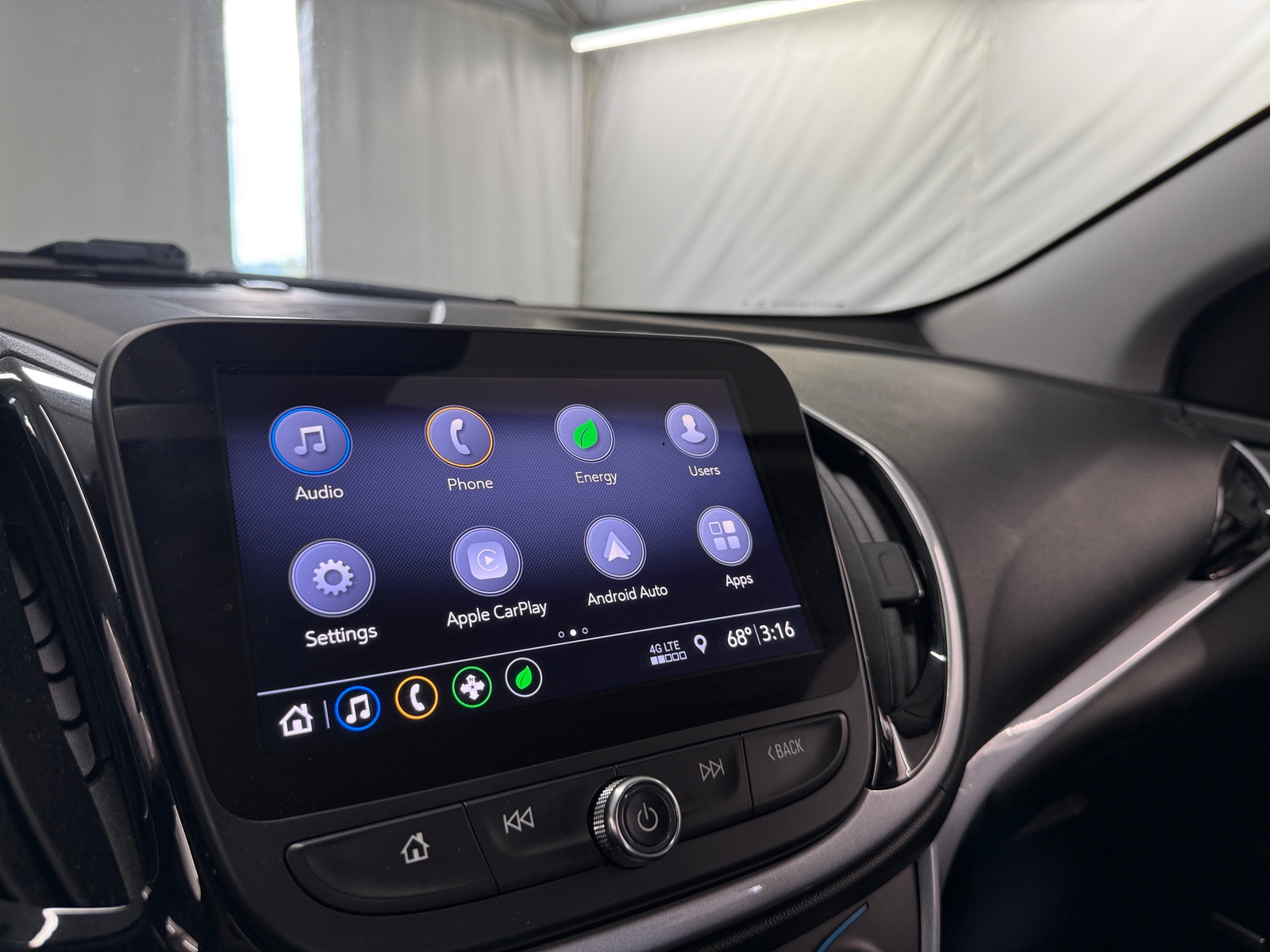 Thumbnail: 2019 Chevrolet Volt - 4