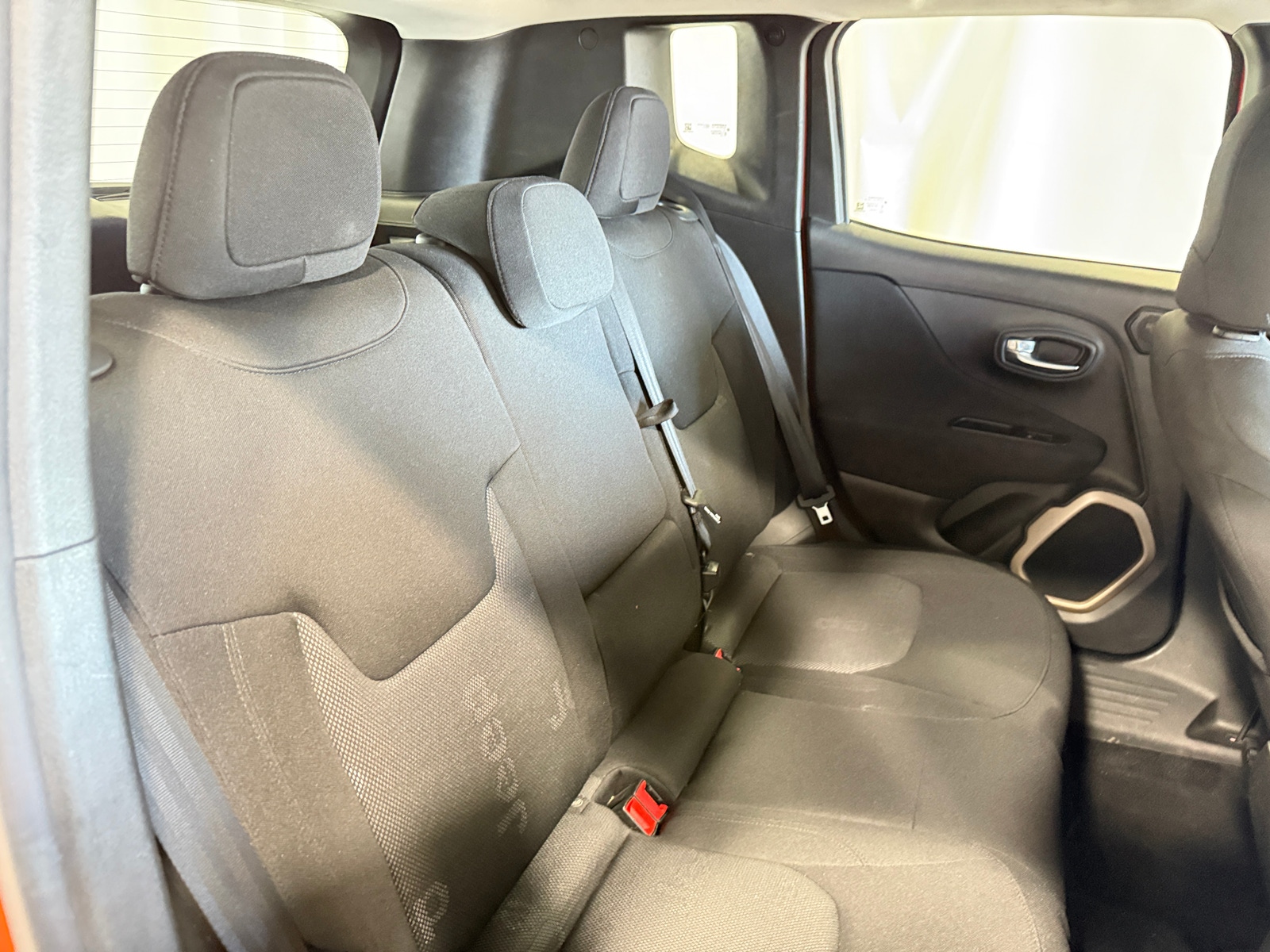 Thumbnail: 2015 Jeep Renegade - 6