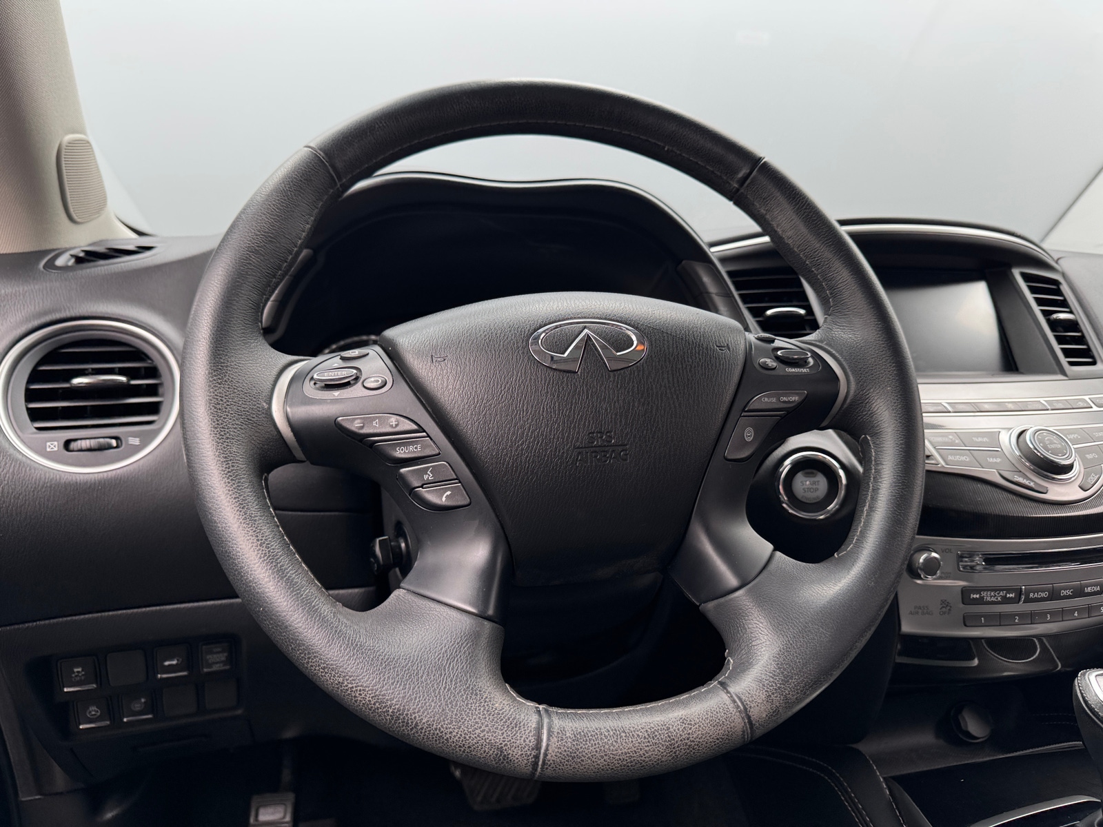 Thumbnail: 2017 INFINITI QX60 - 4