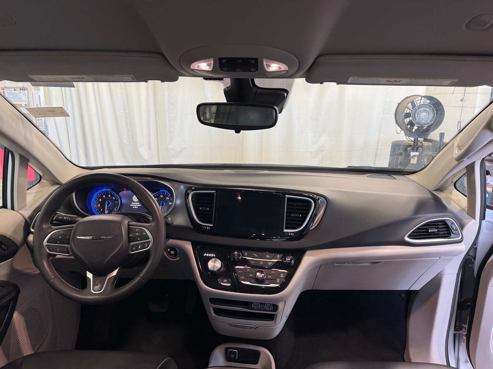 Thumbnail: 2024 Chrysler Pacifica - 2