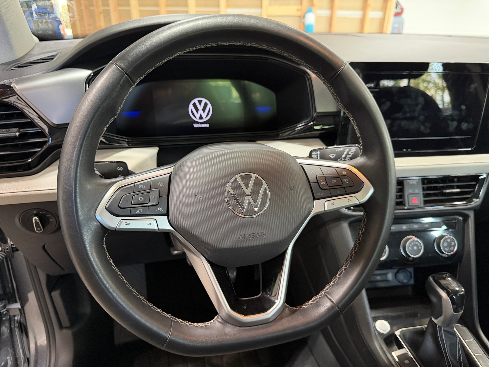 Thumbnail: 2025 Volkswagen Taos - 5