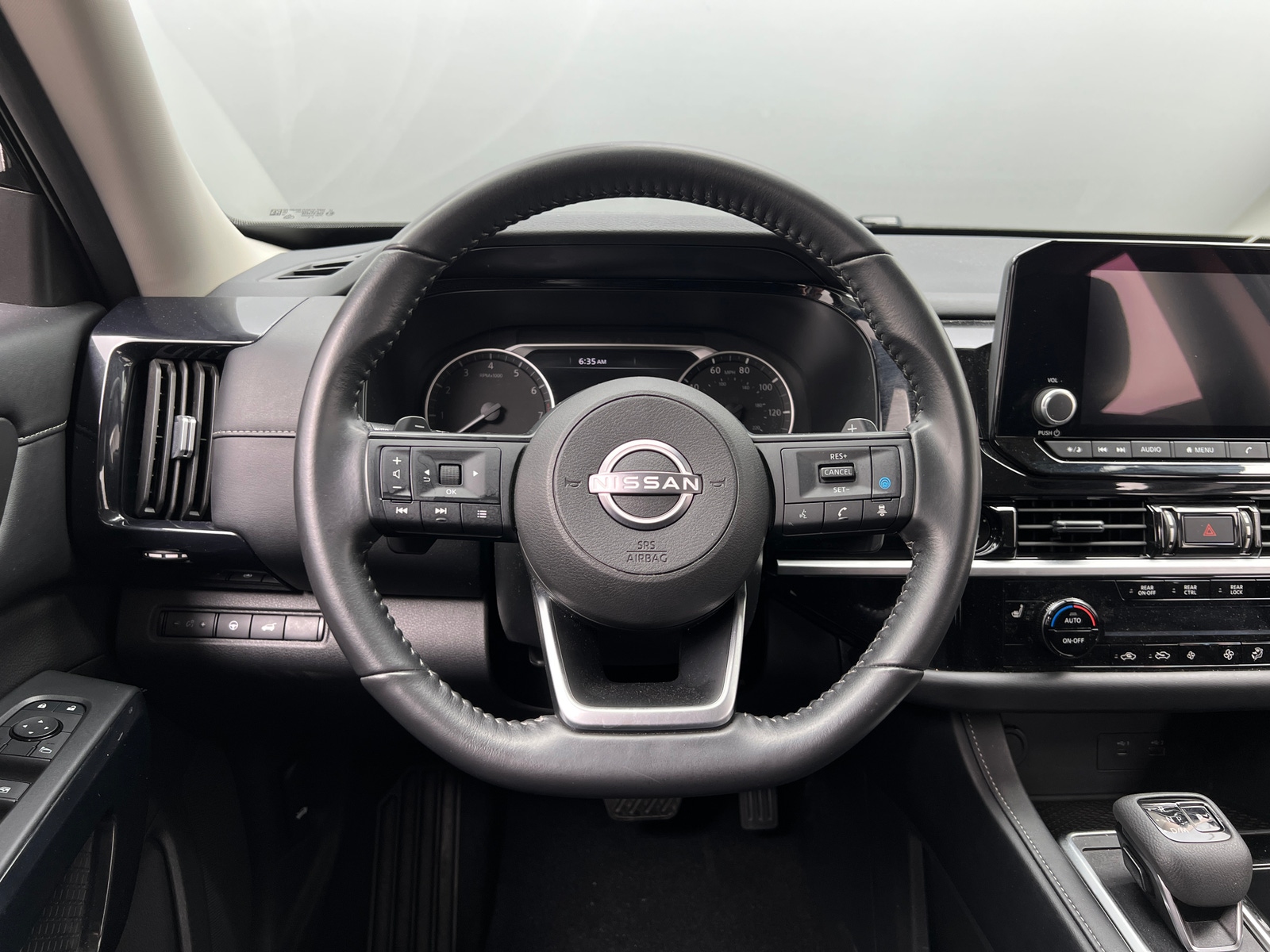 Thumbnail: 2025 Nissan Pathfinder - 5
