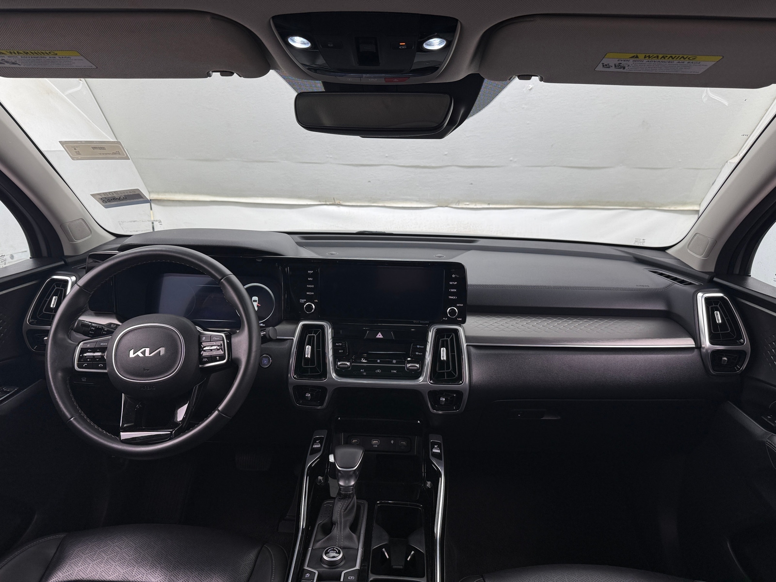 Thumbnail: 2023 Kia Sorento - 2