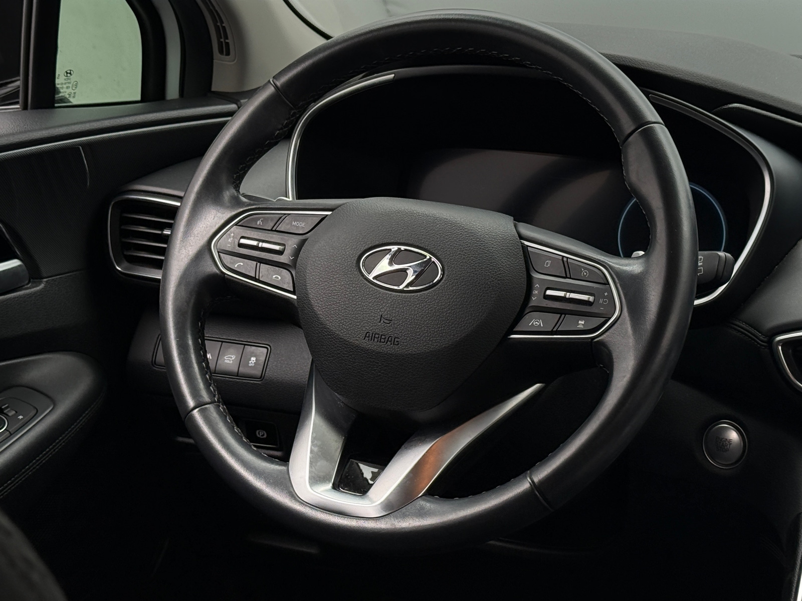 Thumbnail: 2022 Hyundai Santa Fe - 5