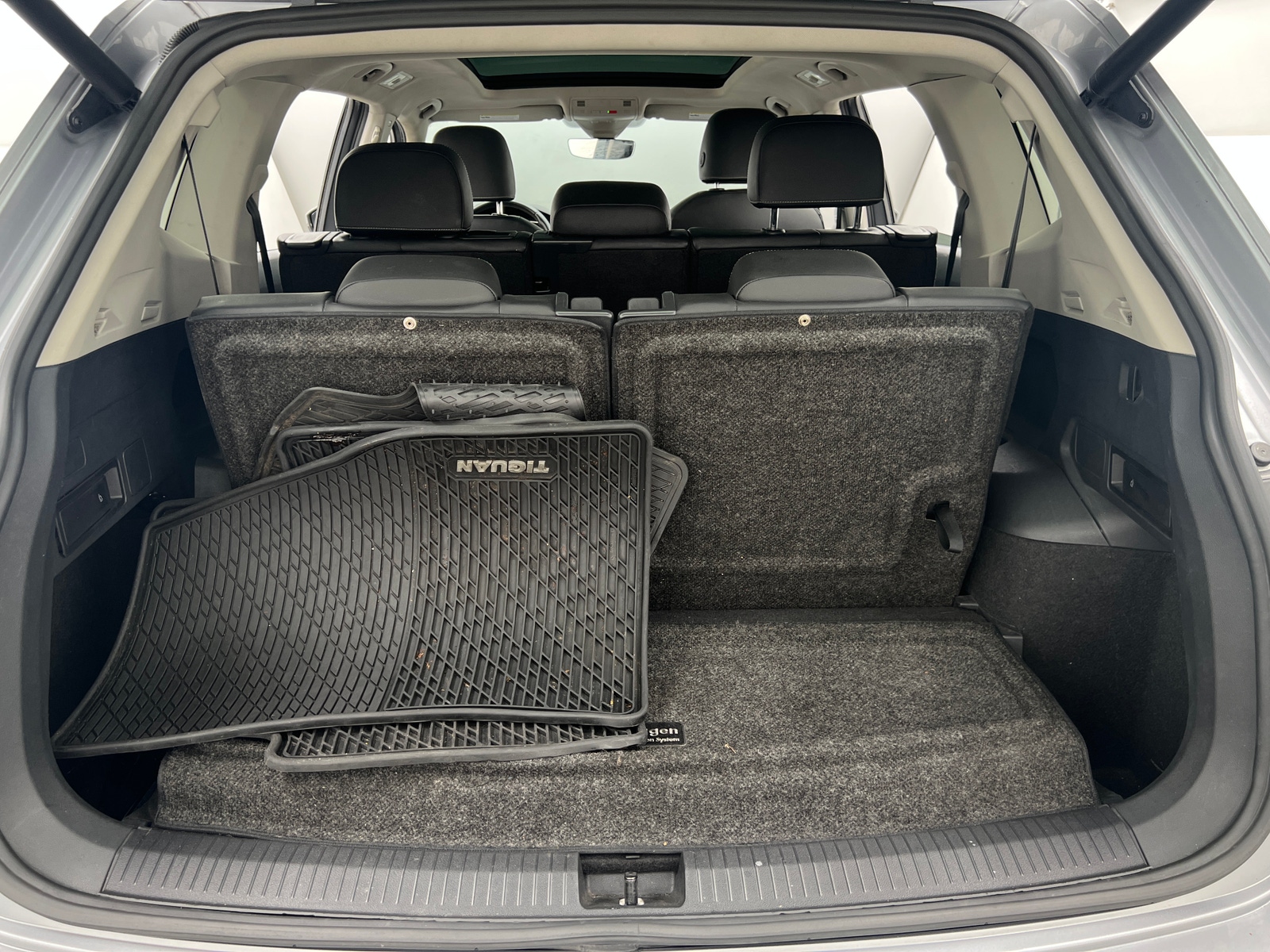 Thumbnail: 2021 Volkswagen Tiguan - 7
