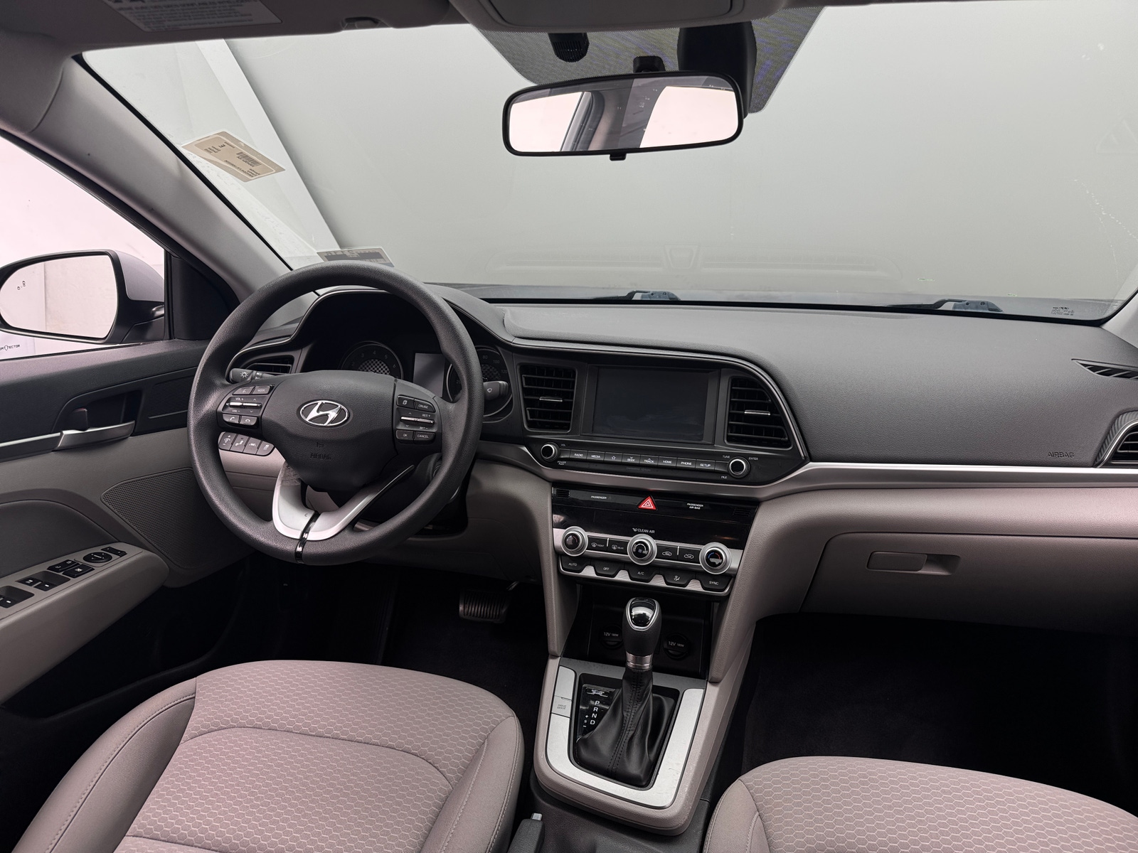 Thumbnail: 2020 Hyundai Elantra - 3