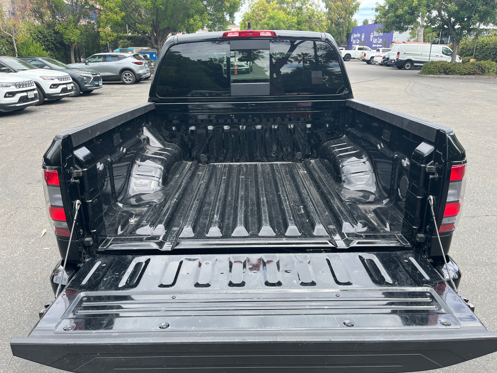 Thumbnail: 2026 Nissan Frontier - 6