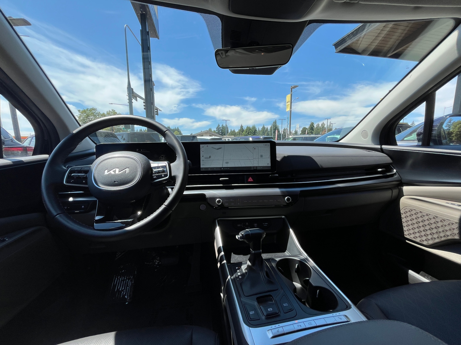 Thumbnail: 2026 Kia Carnival - 3