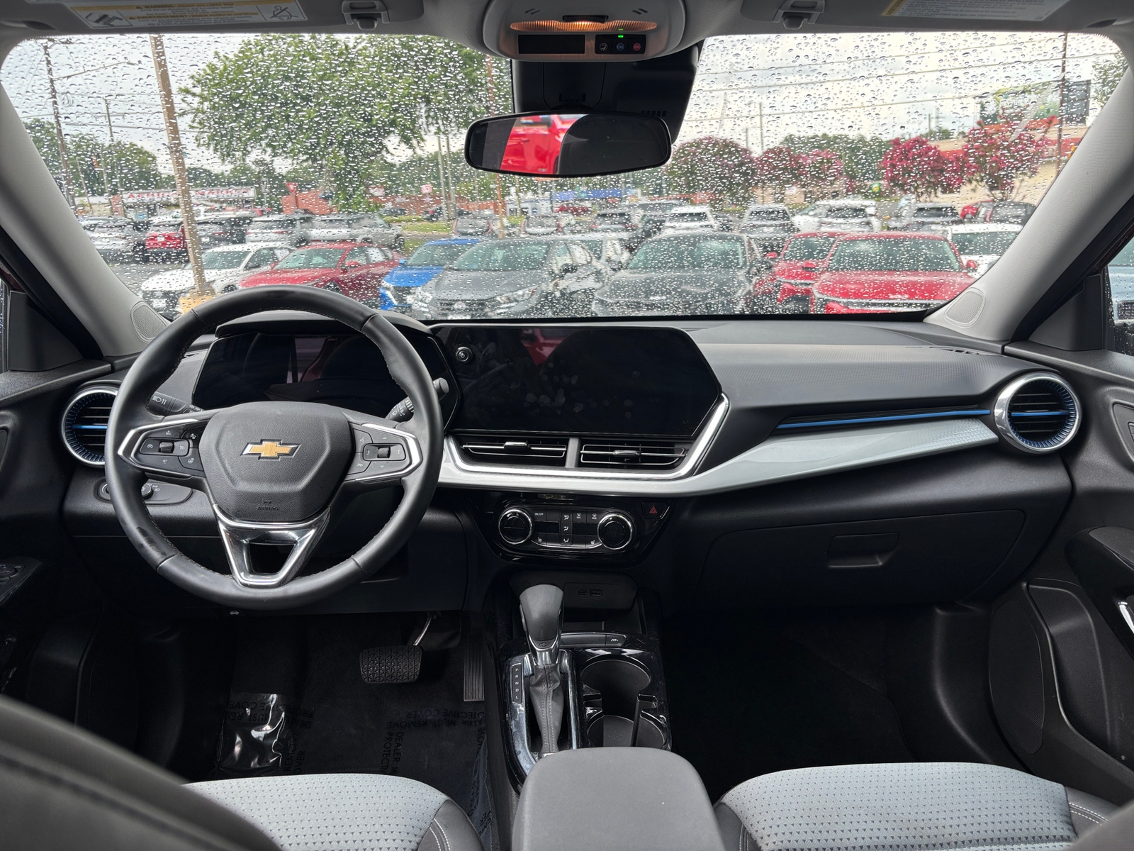 Thumbnail: 2025 Chevrolet Trax - 3
