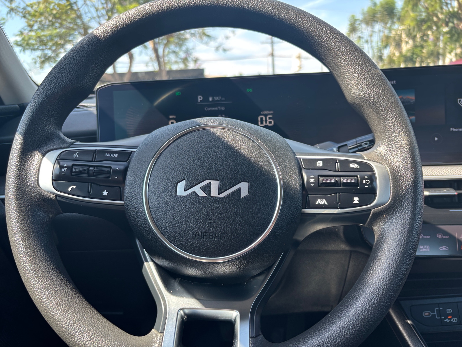 Thumbnail: 2025 Kia K5 - 5