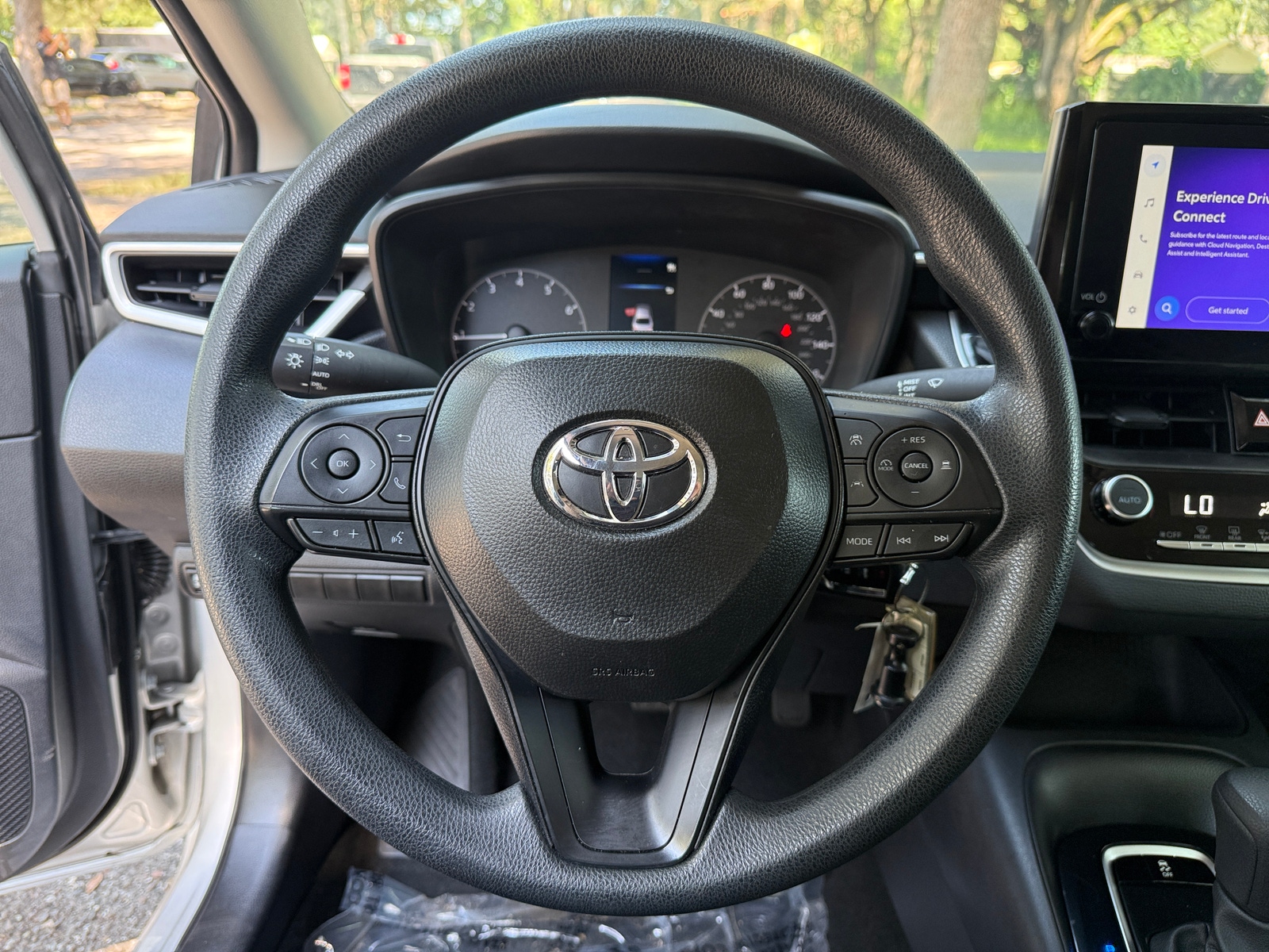 Thumbnail: 2025 Toyota Corolla - 4