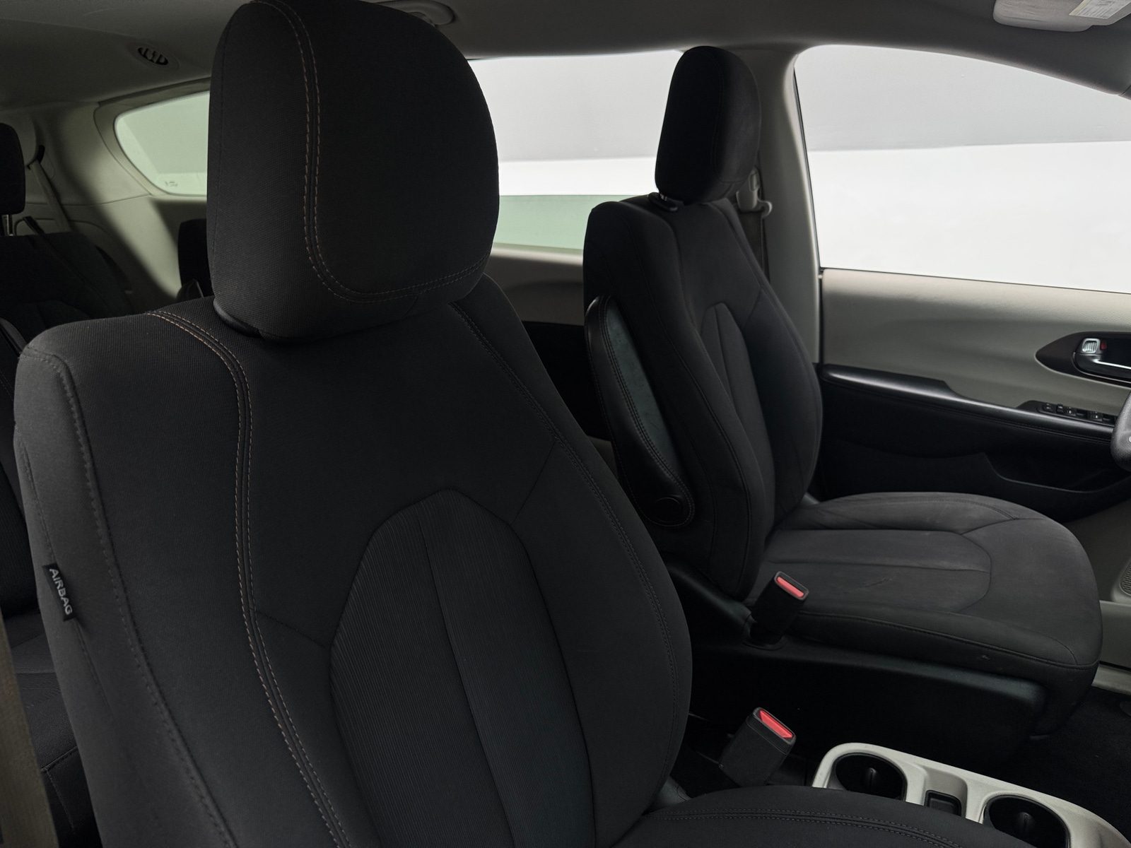 Thumbnail: 2019 Chrysler Pacifica - 2