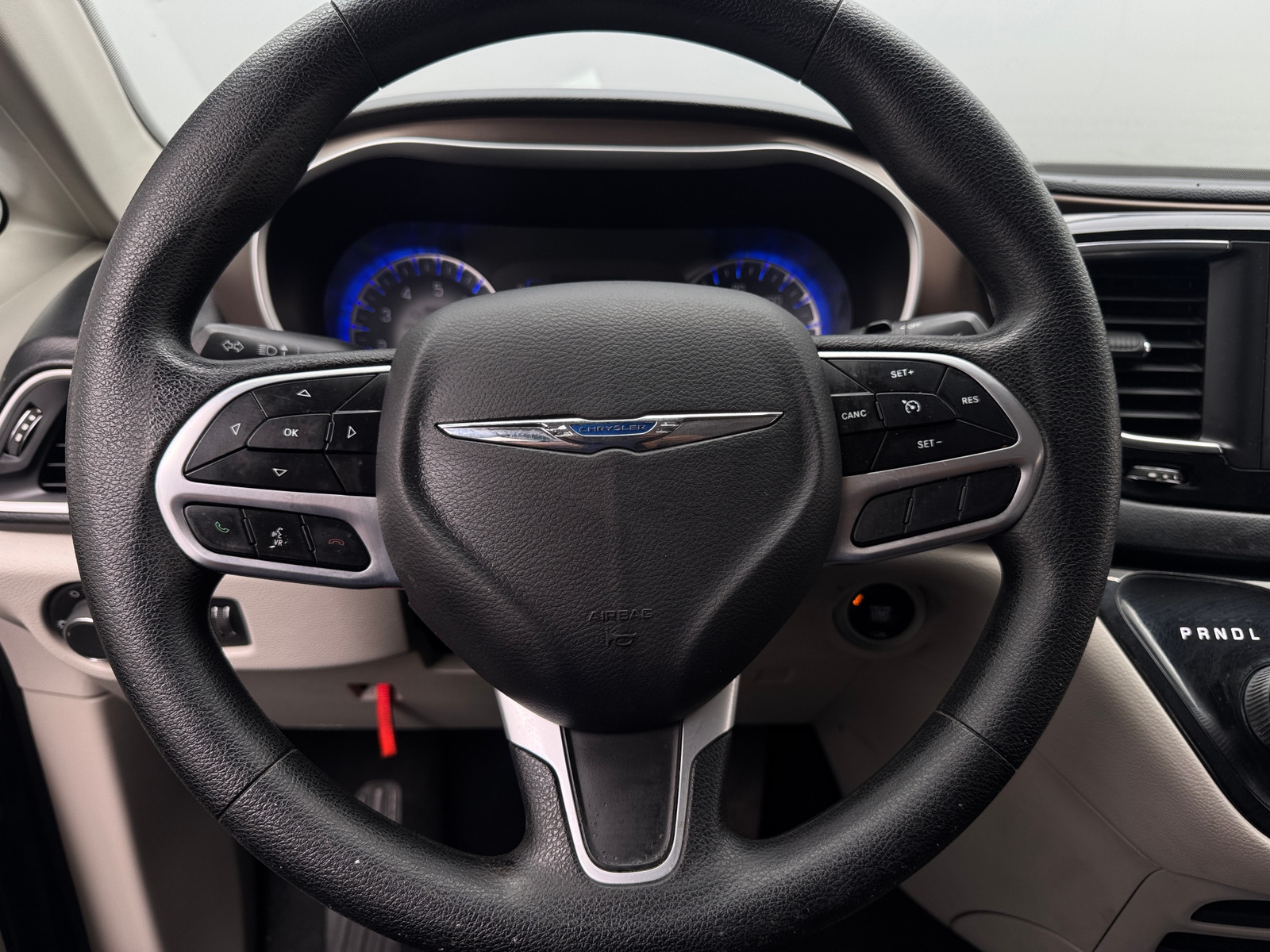 Thumbnail: 2019 Chrysler Pacifica - 5