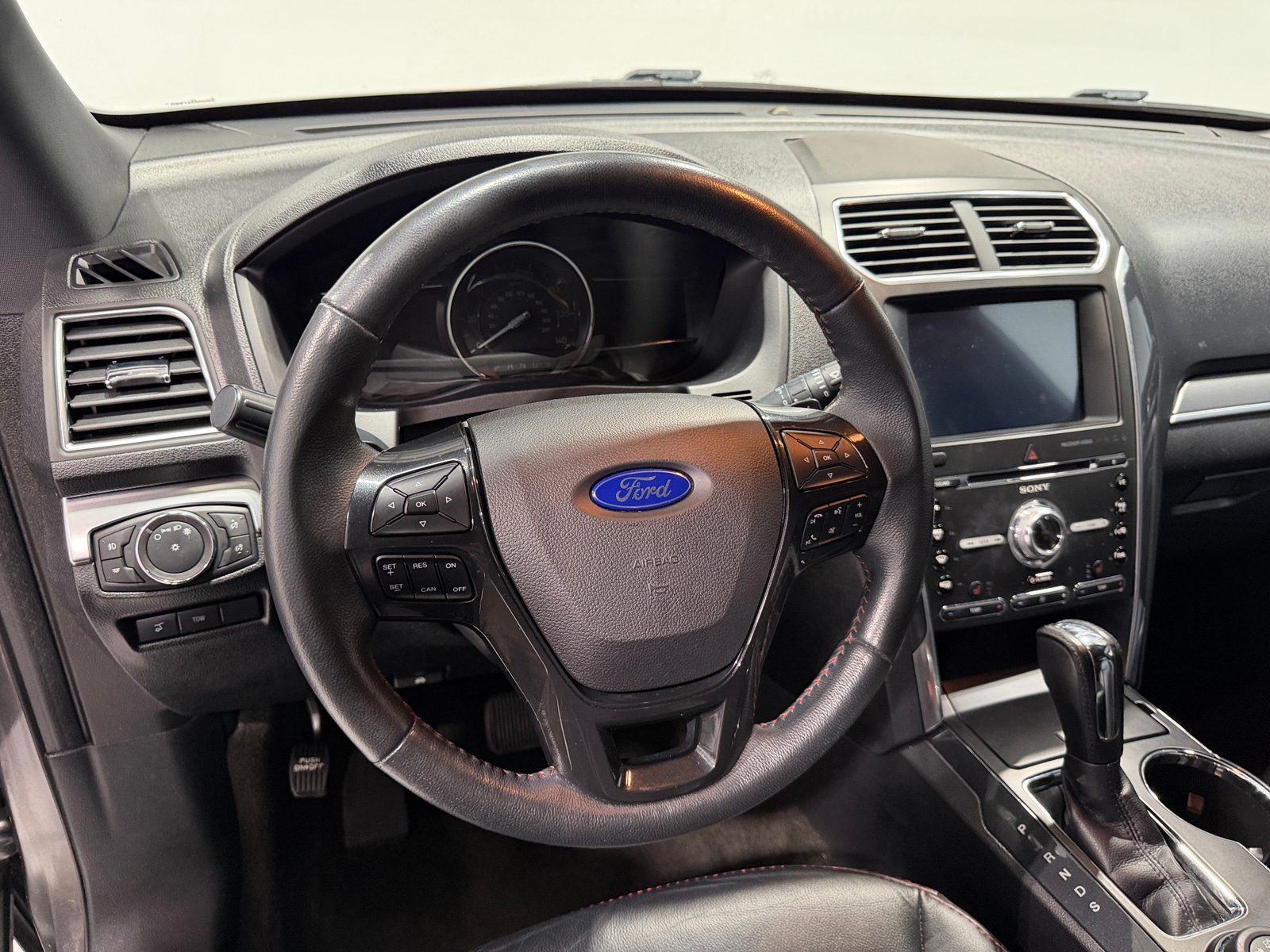 Thumbnail: 2018 Ford Explorer - 4