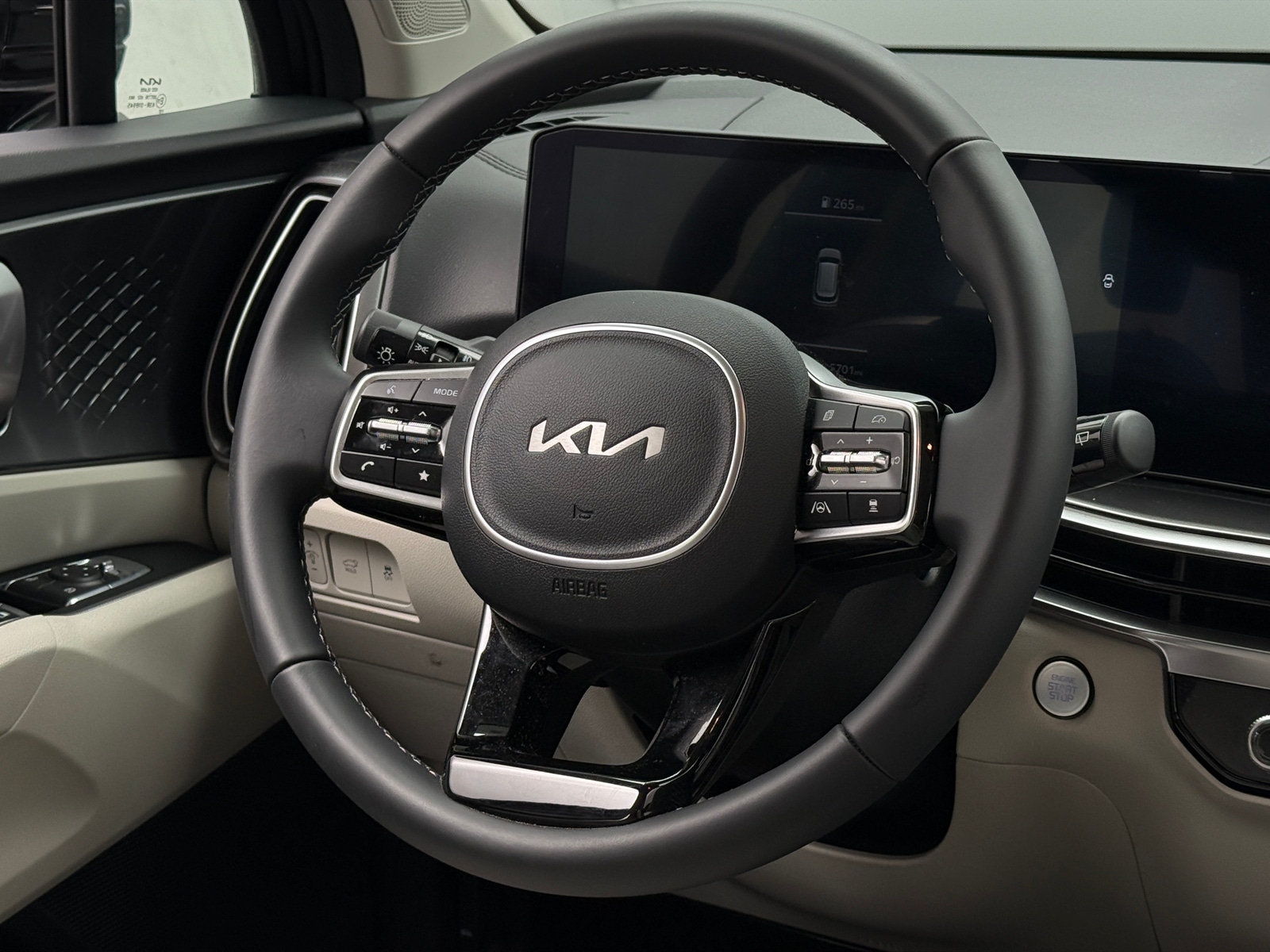 Thumbnail: 2025 Kia Sorento - 4